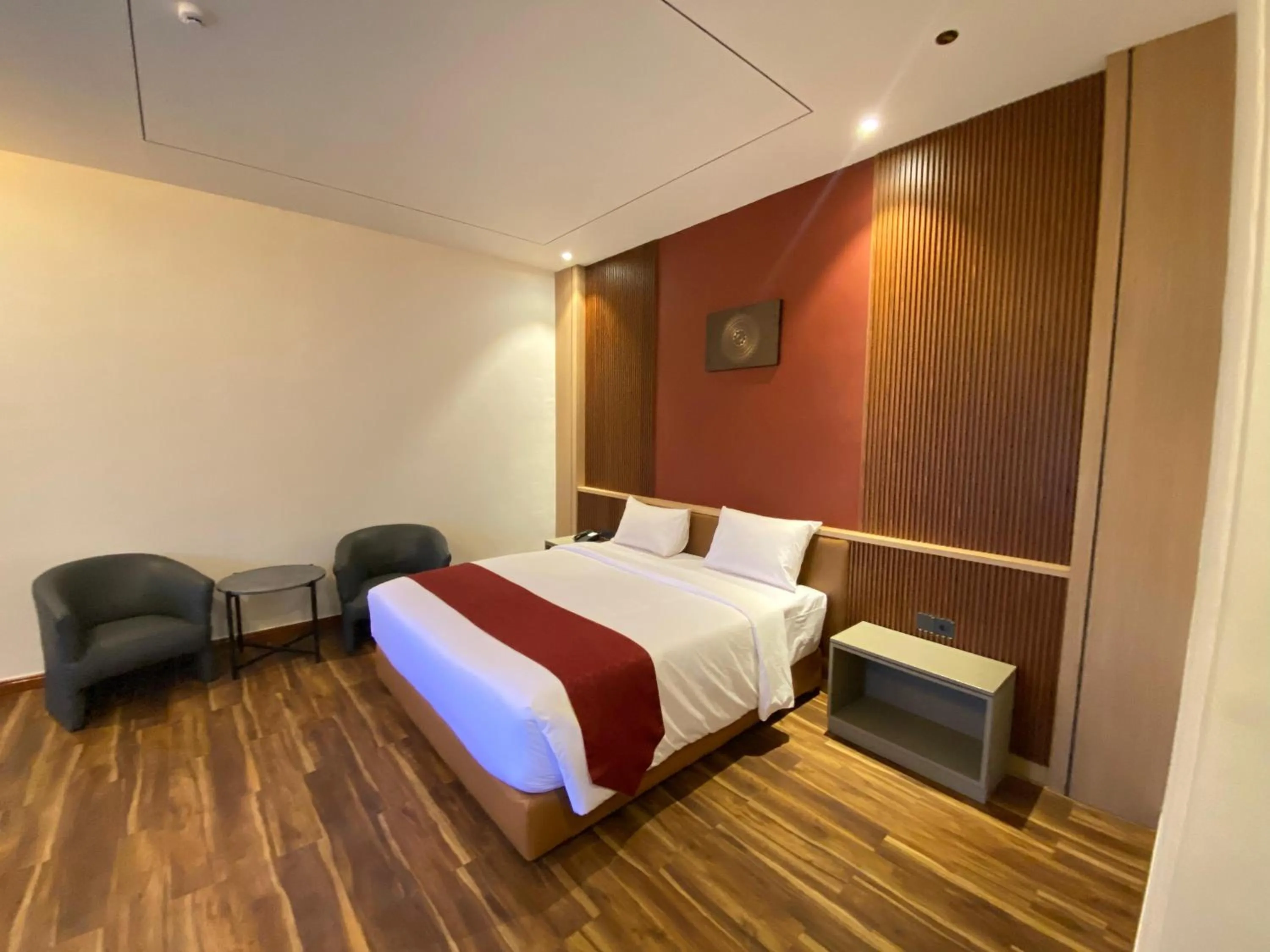 Bedroom, Bed in Parkside Meuligoe Hotel