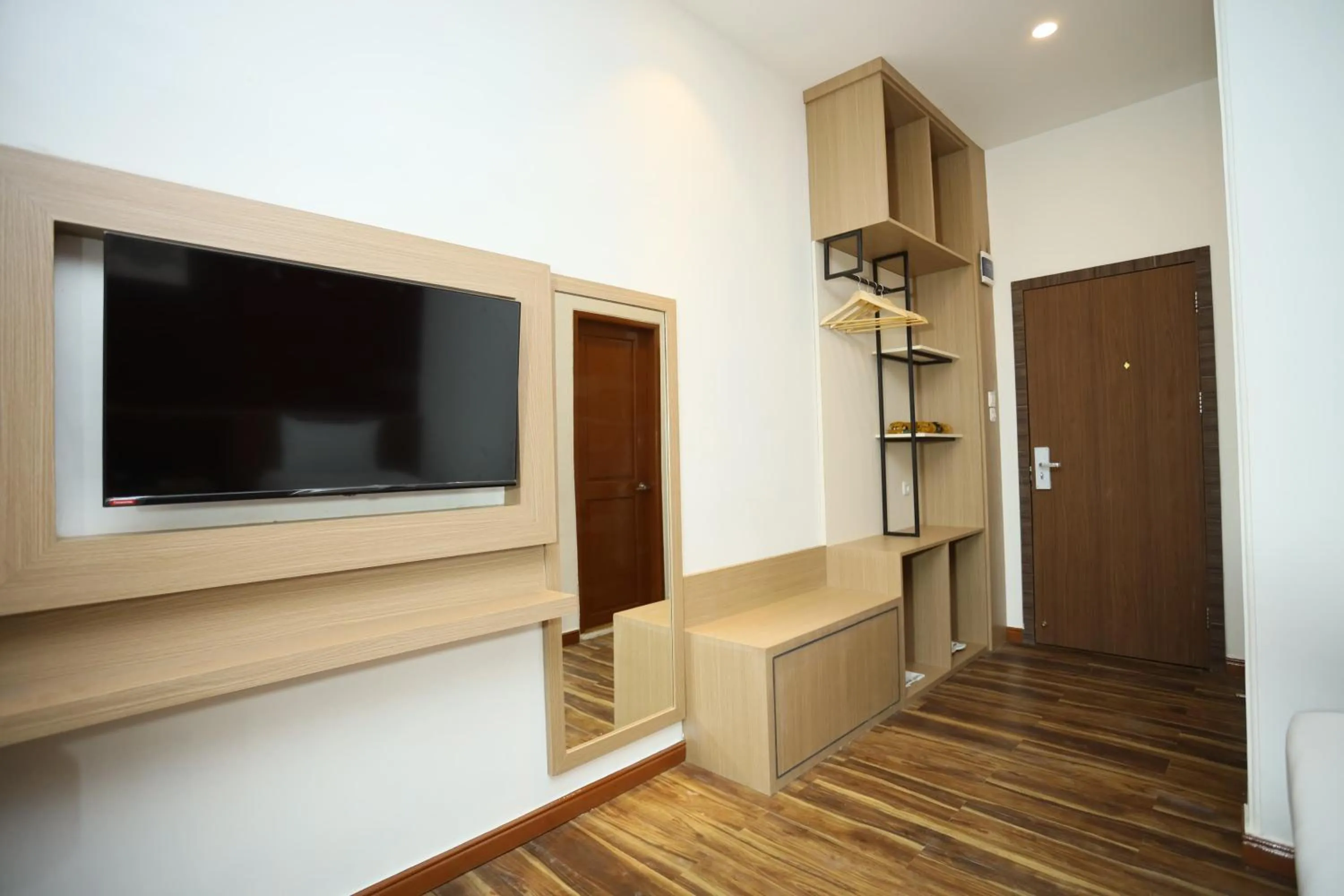 TV and multimedia in Parkside Meuligoe Hotel