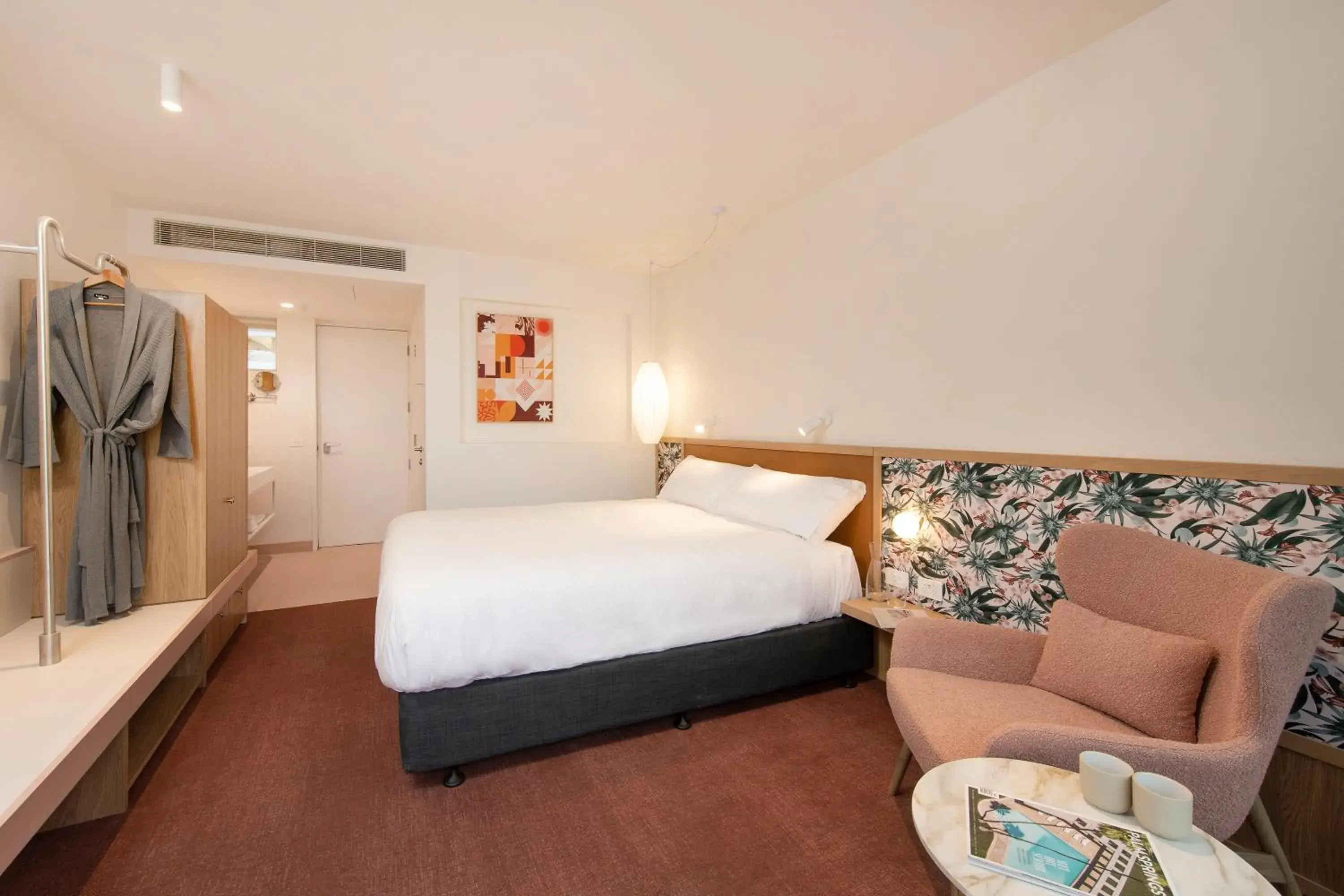 Executive King Access Roomwith Free Parking, Wifi, Welcome Drink, Mini-bar in Kar-Rama Hotel Executive King Access Roomwith Free Parking, Wifi, Welcome Drink, Mini-bar in Kar-Rama Hotel