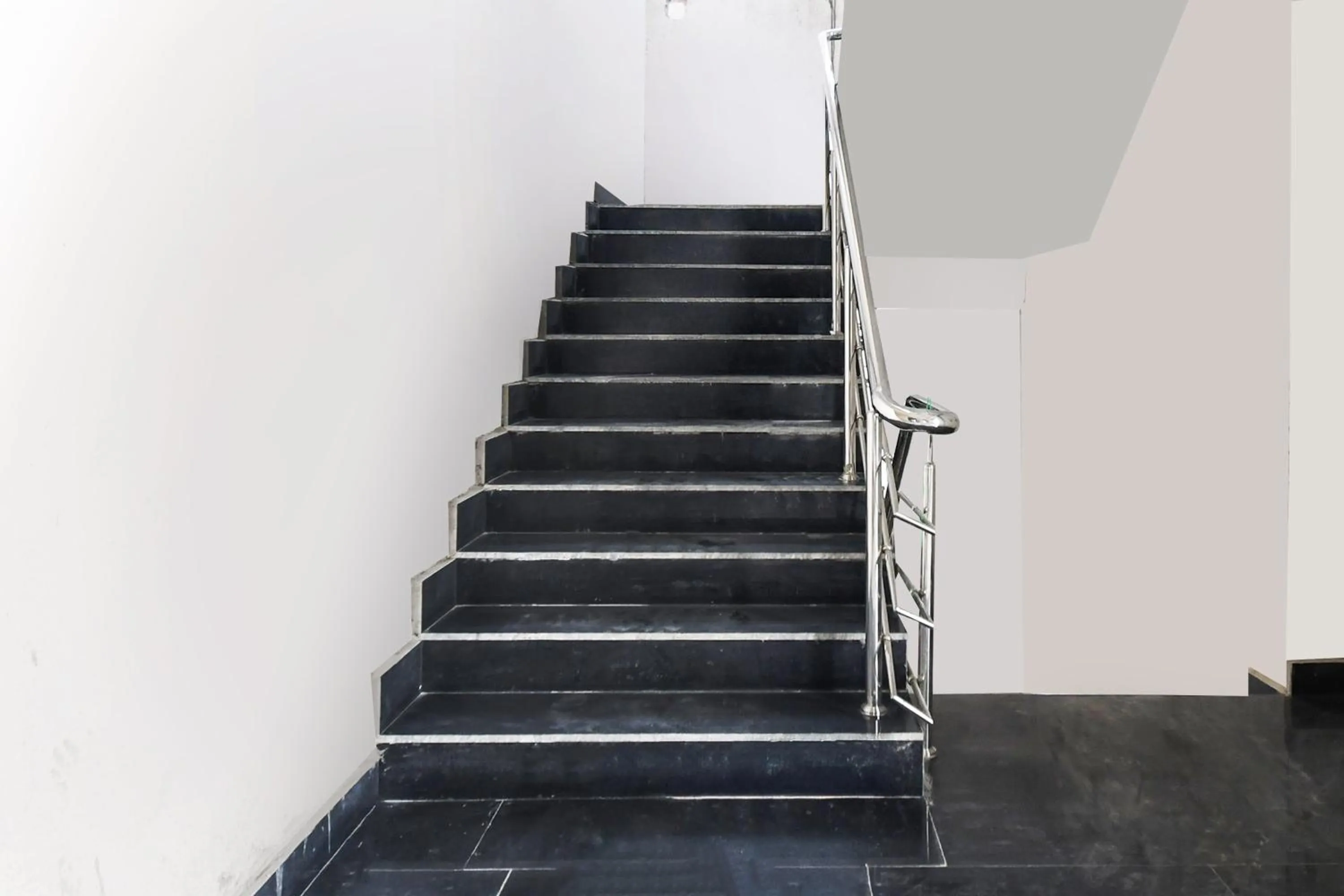 Lobby or reception in HOTEL O SHIVA RESIDENCY INN