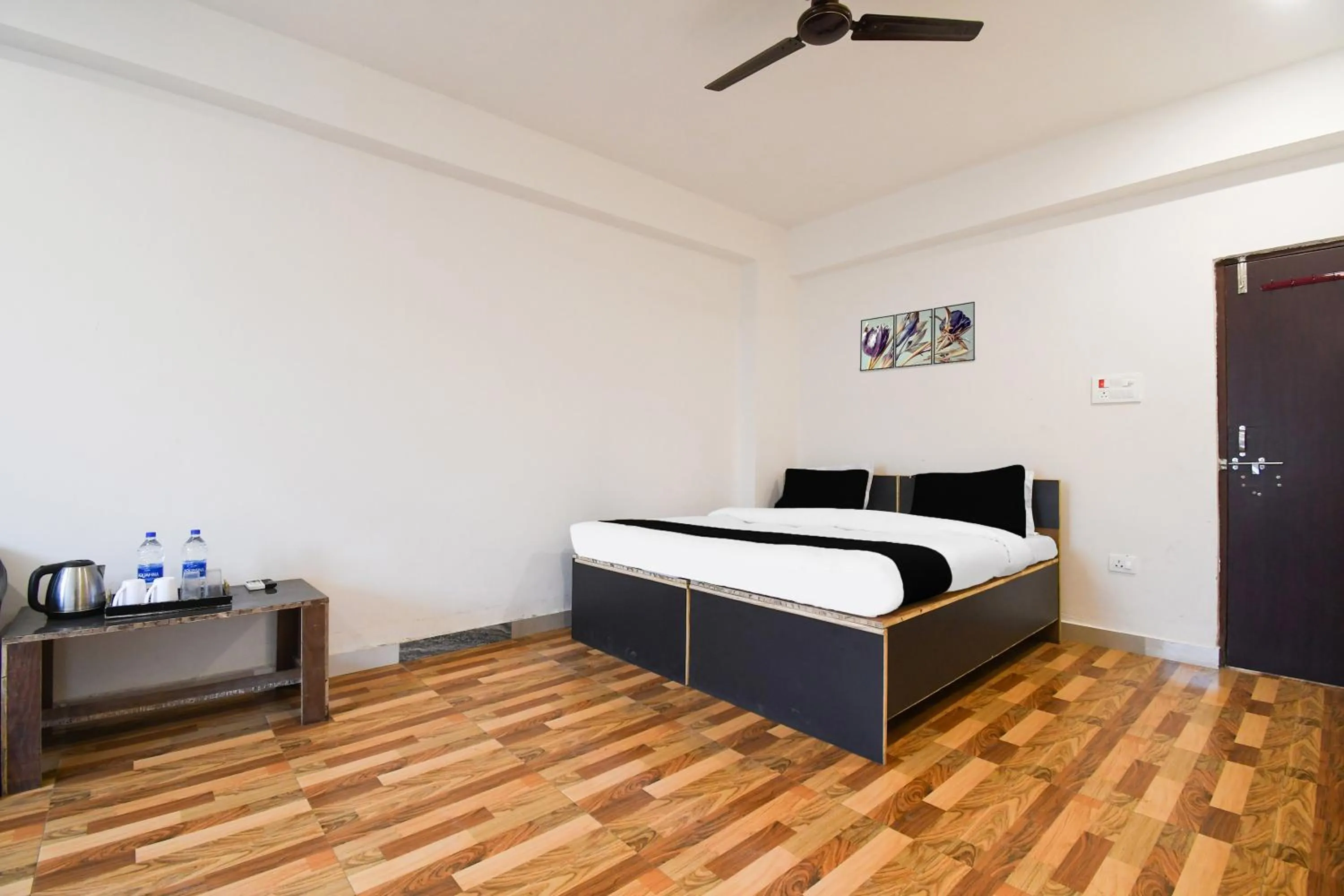 Bedroom, Bed in HOTEL O SHIVA RESIDENCY INN