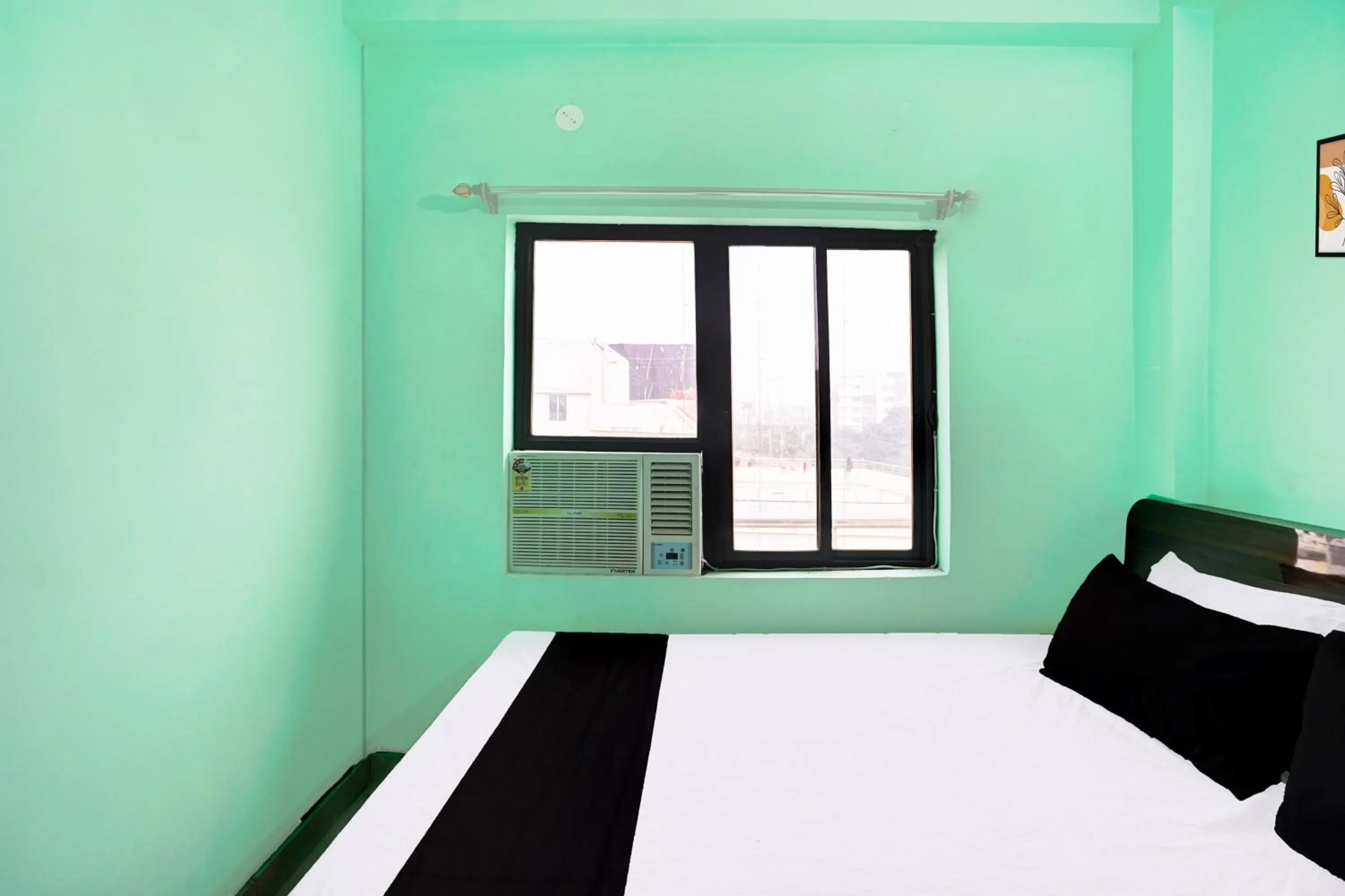 Bedroom, Bed in Super Hotel O Bhagwanpur Chowk Muzaffarpur