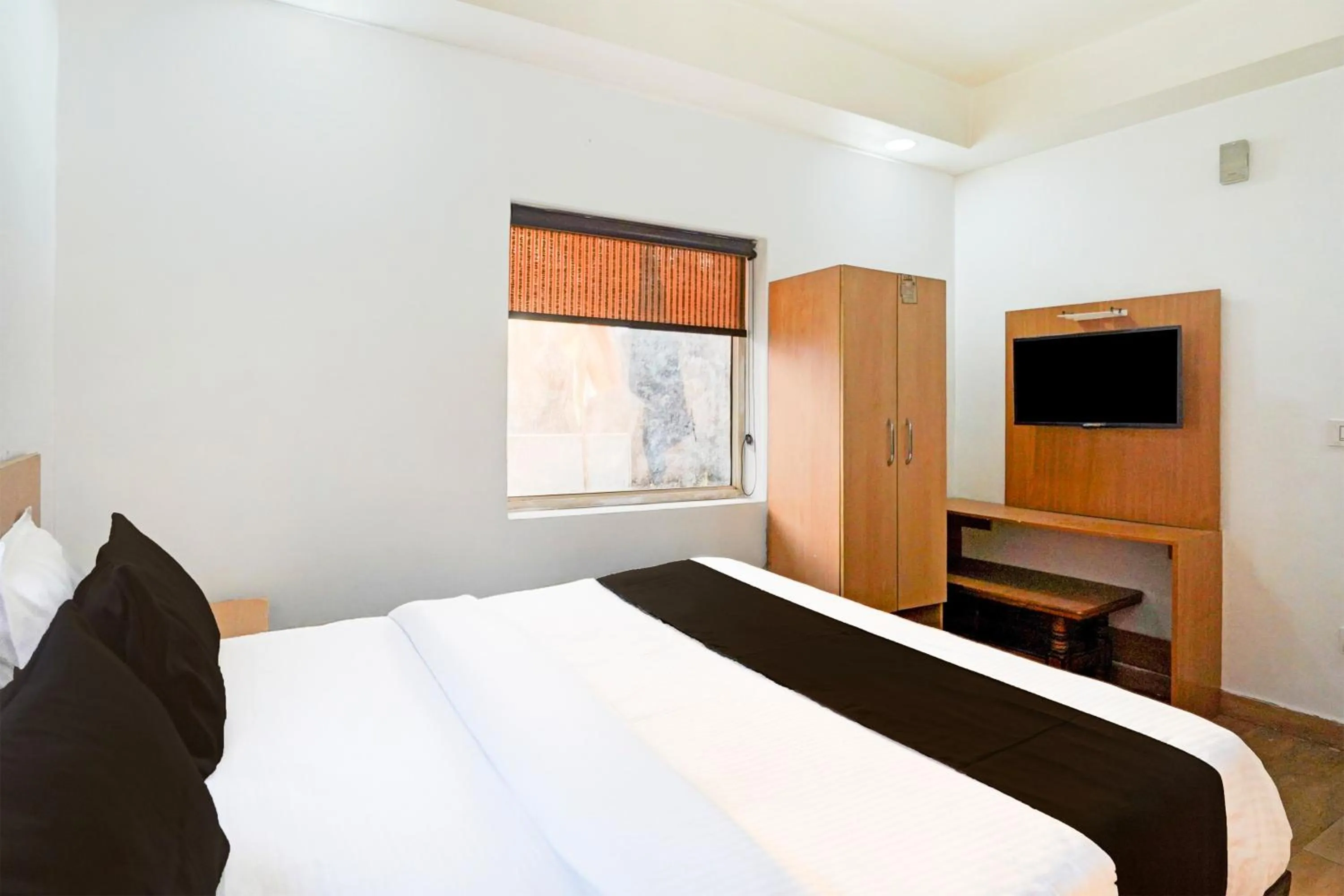 Bedroom, Bed in Collection O Vasundhara Enclave Delhi