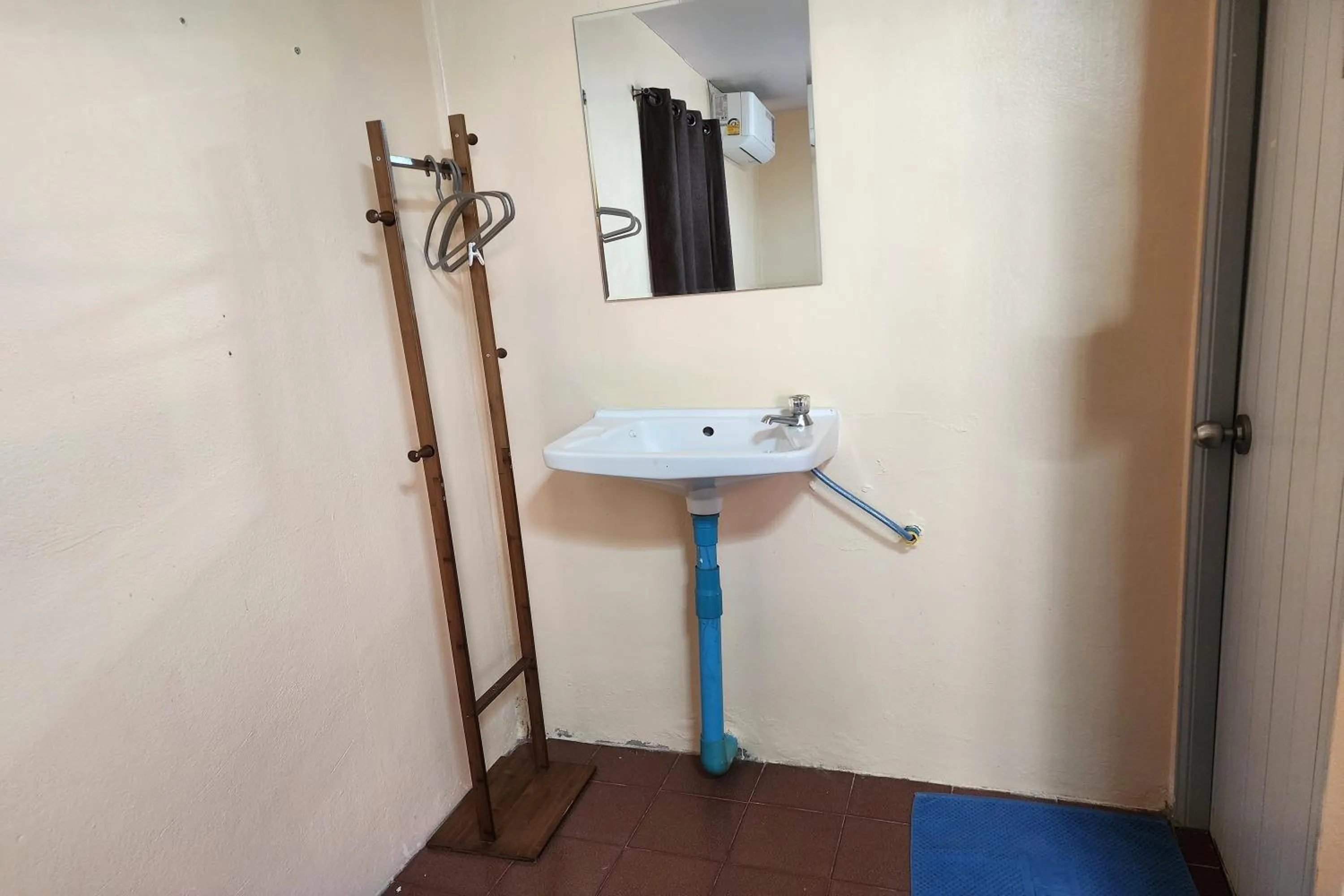 Bathroom in My Pumpkin Bungalow Krabi