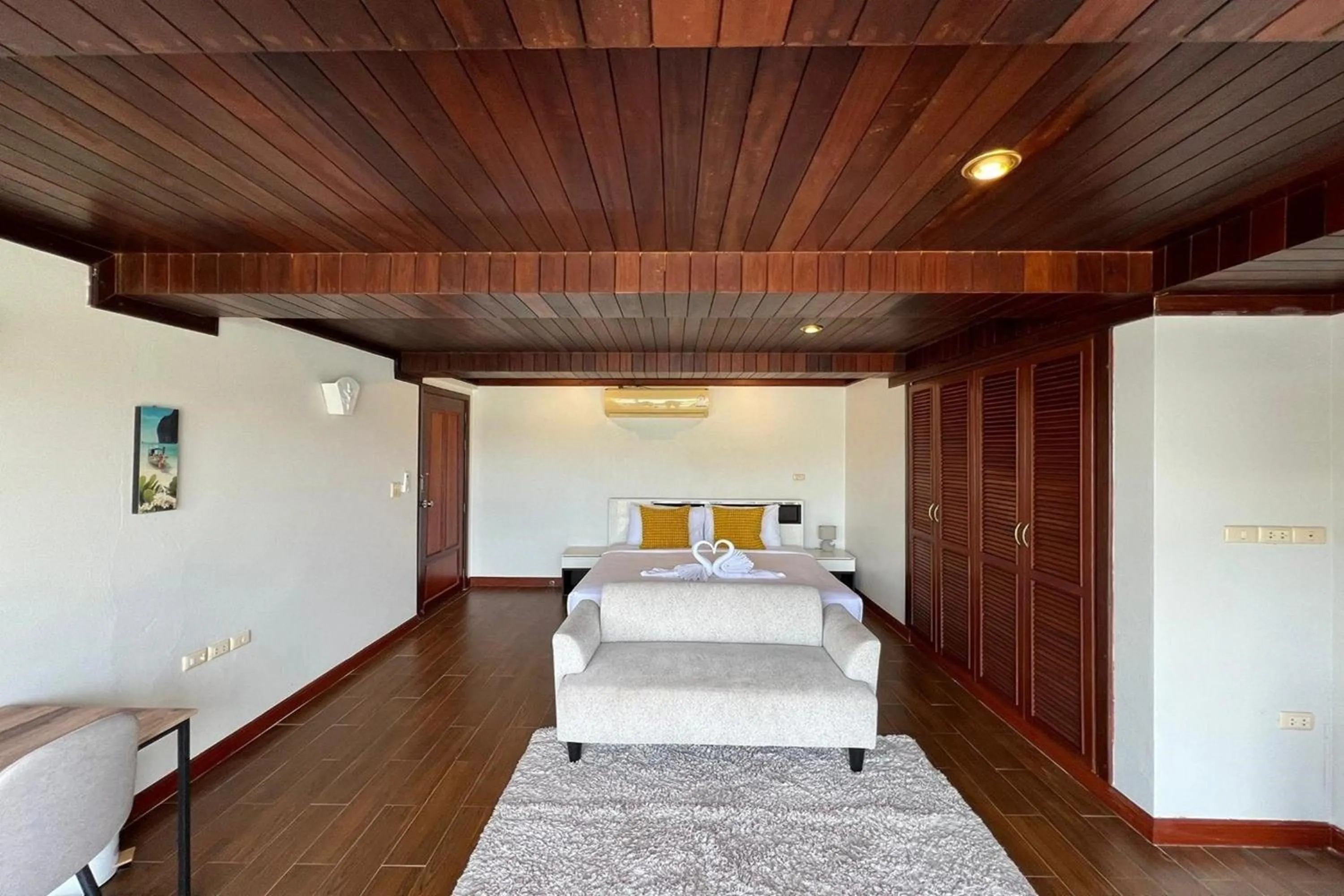 Bedroom in Panorama Ocean Villas, Kamala