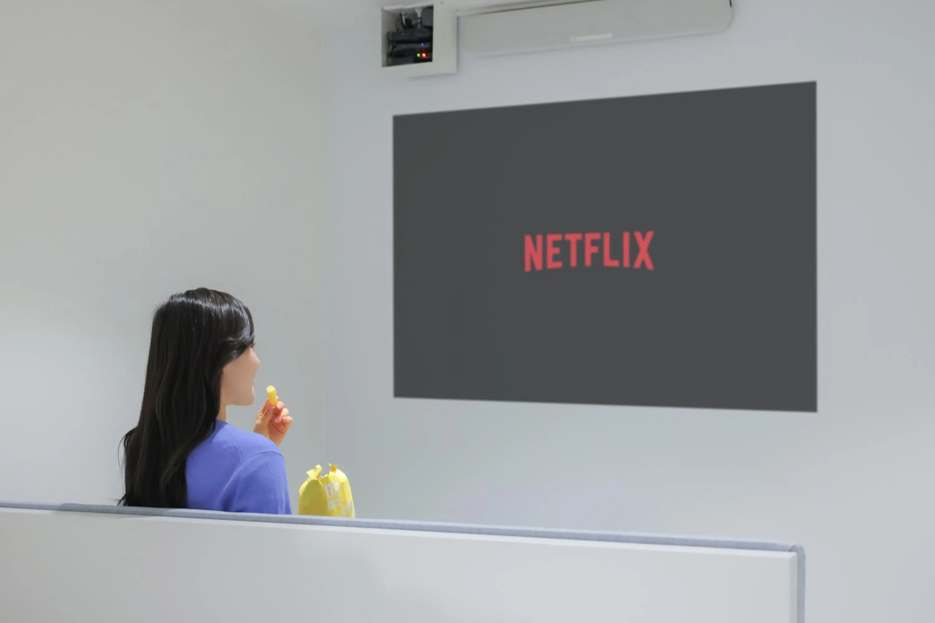 People in Anook Air Hotel Chuncheon