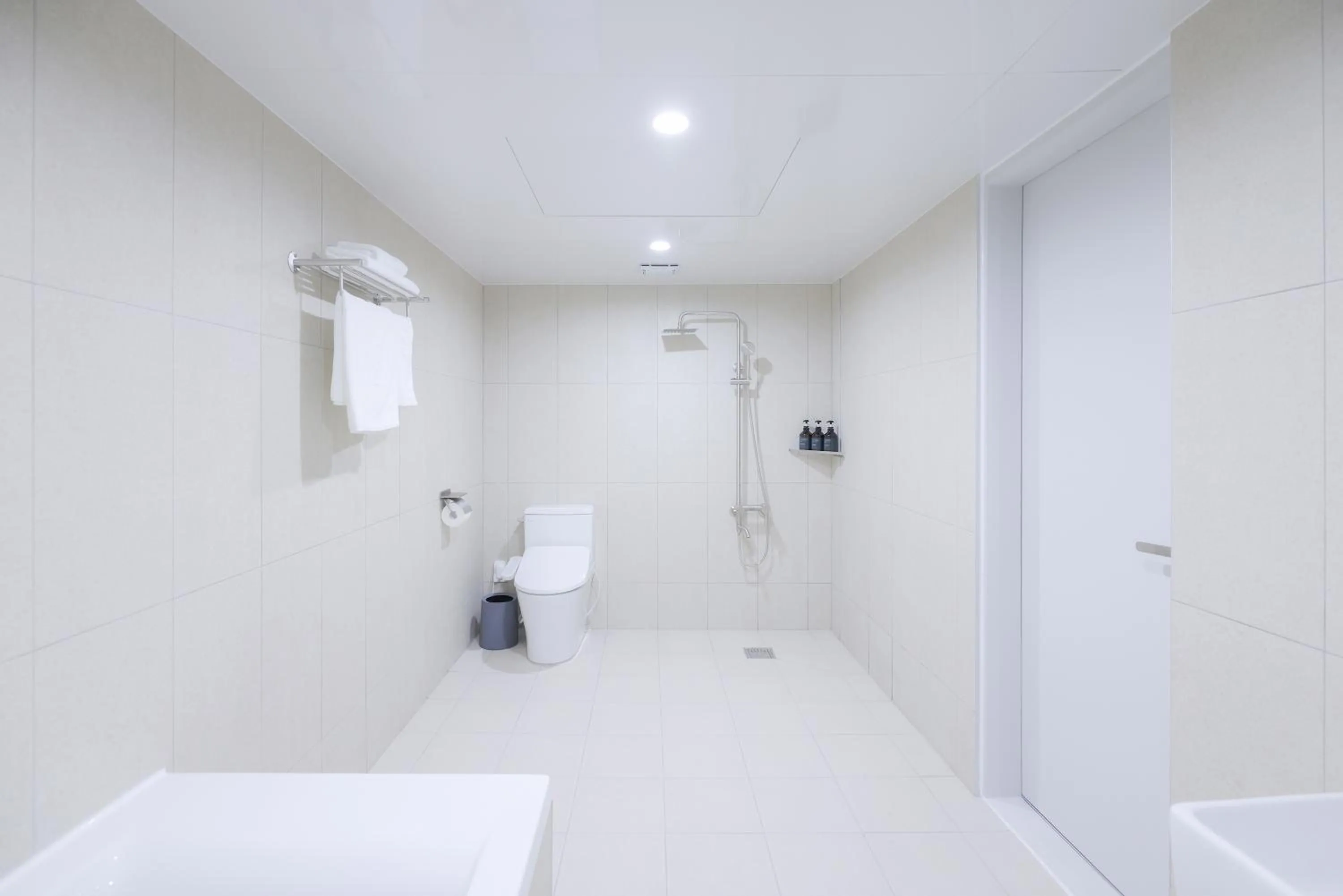 Shower in Anook Air Hotel Chuncheon