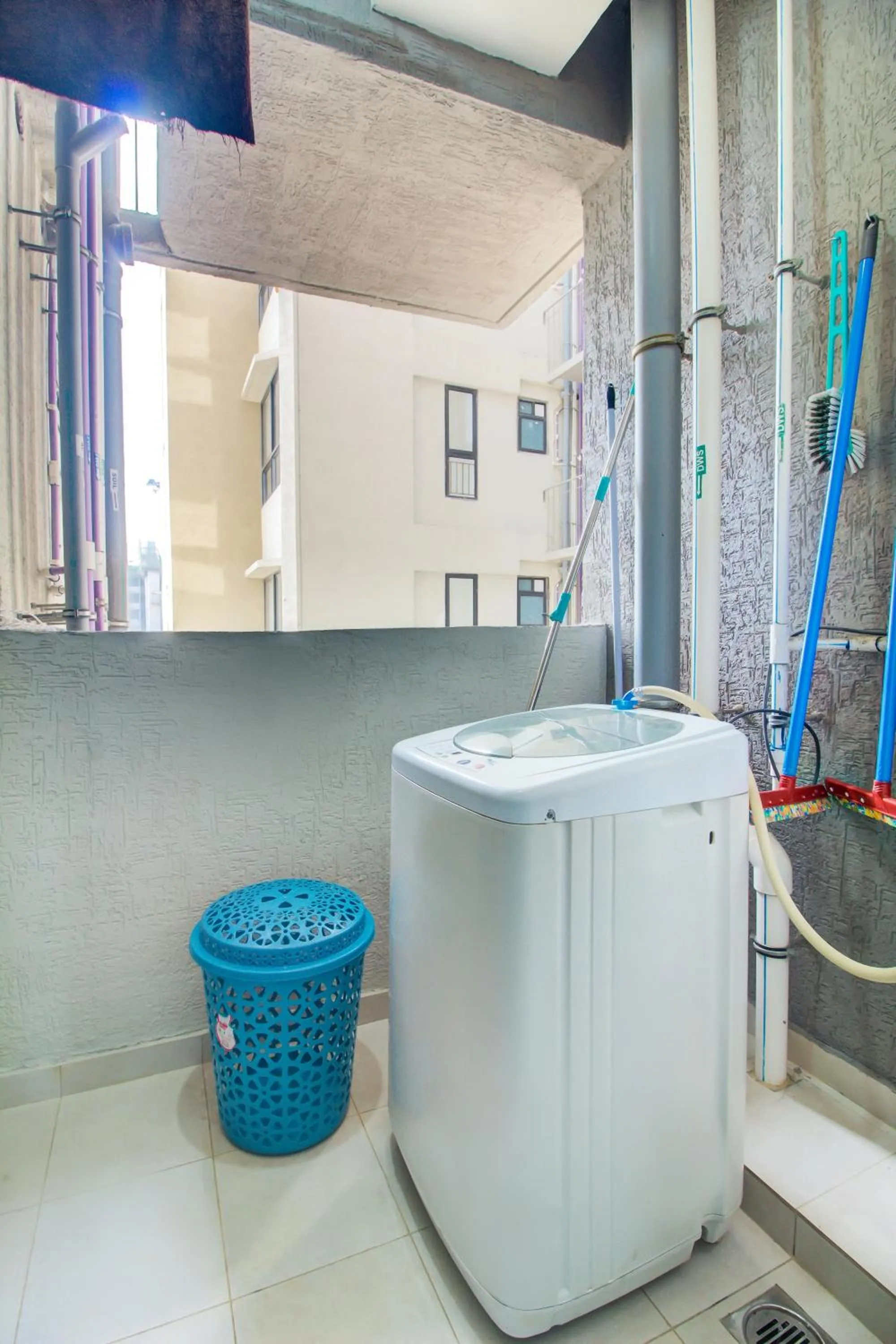 washing machine in VibeStayZ Kedar Hinjewadi