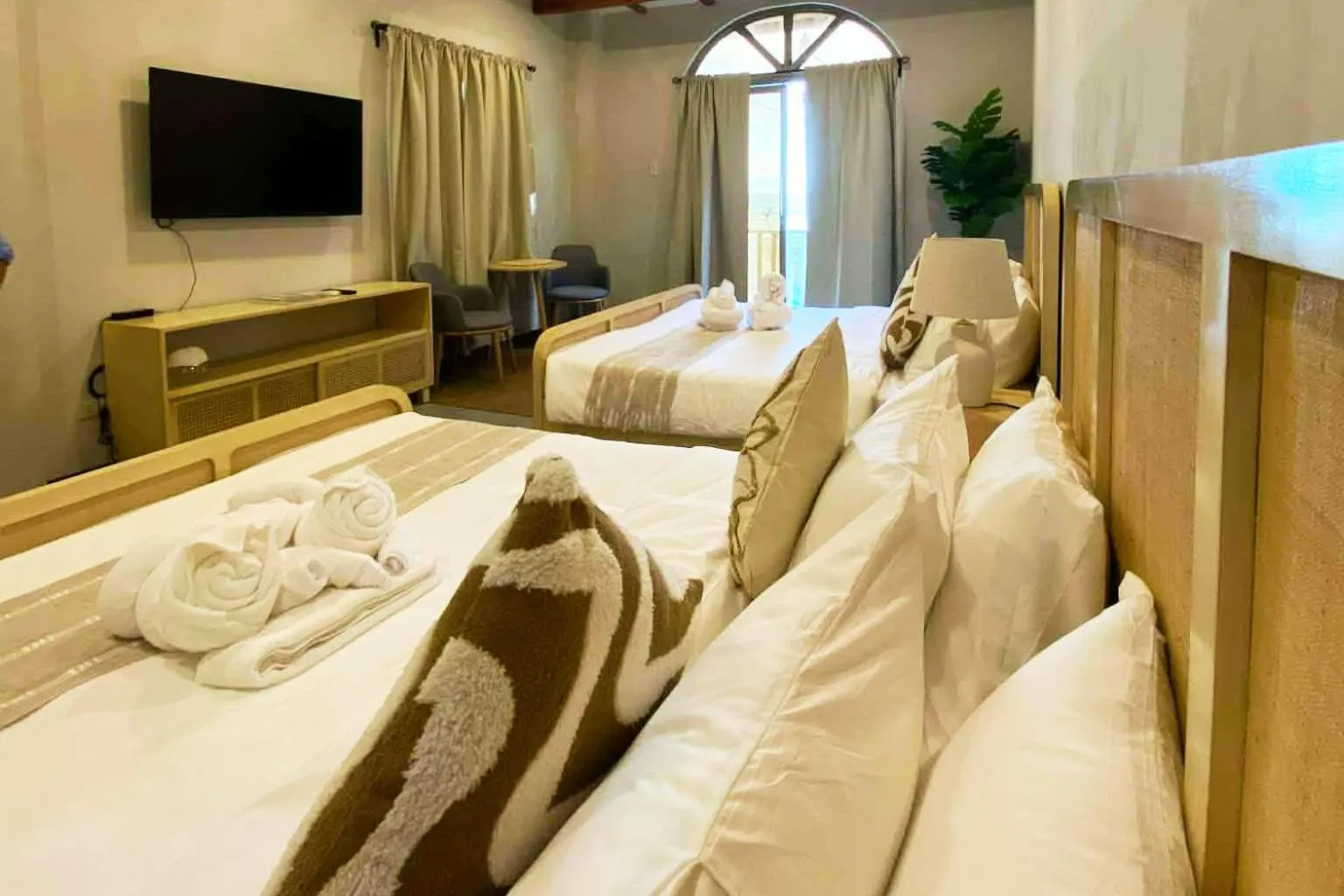 Bed in The Beach Calatagan Mediterraneo powered by Cocotel