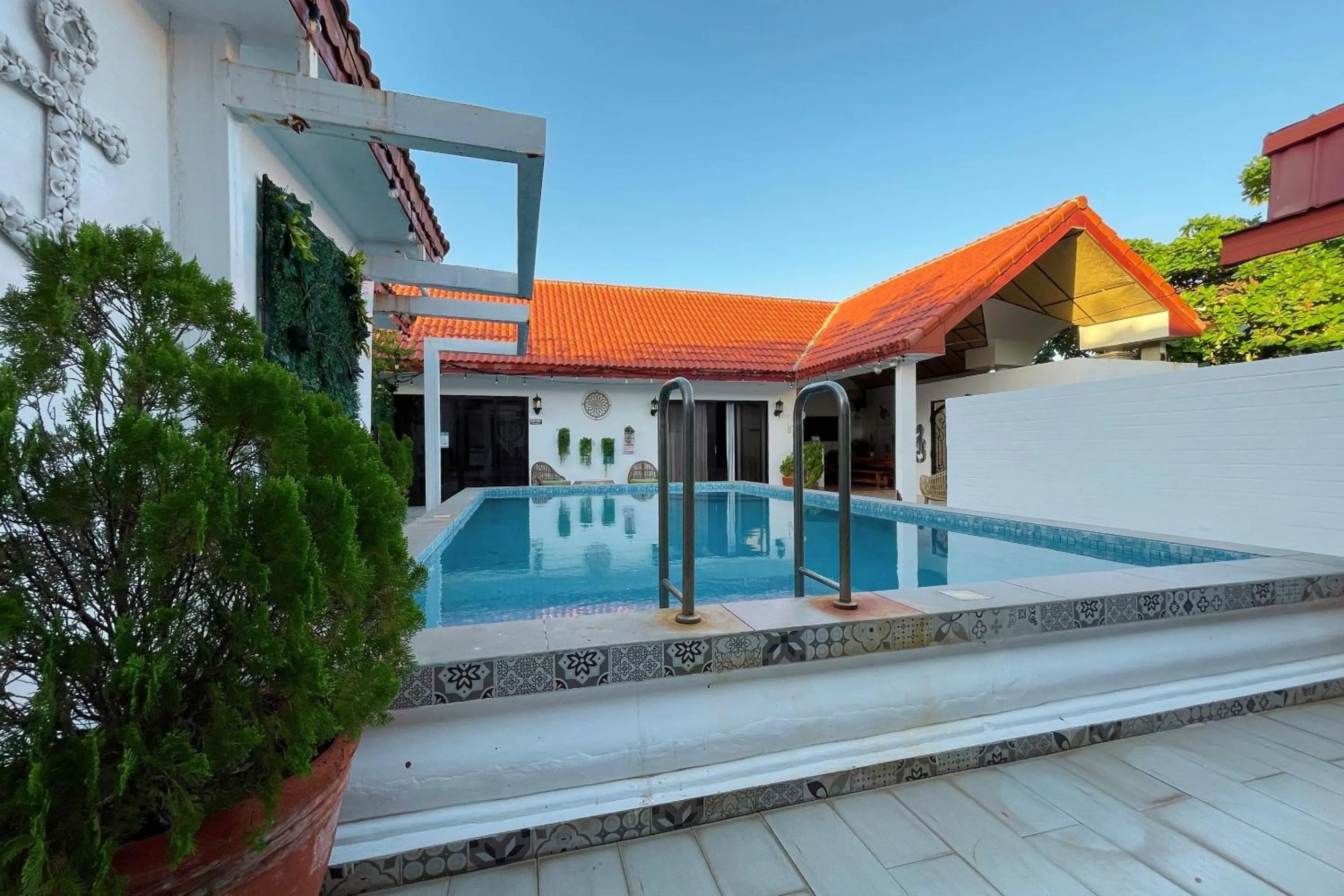 The Beach Calatagan Mediterraneo powered by Cocotel