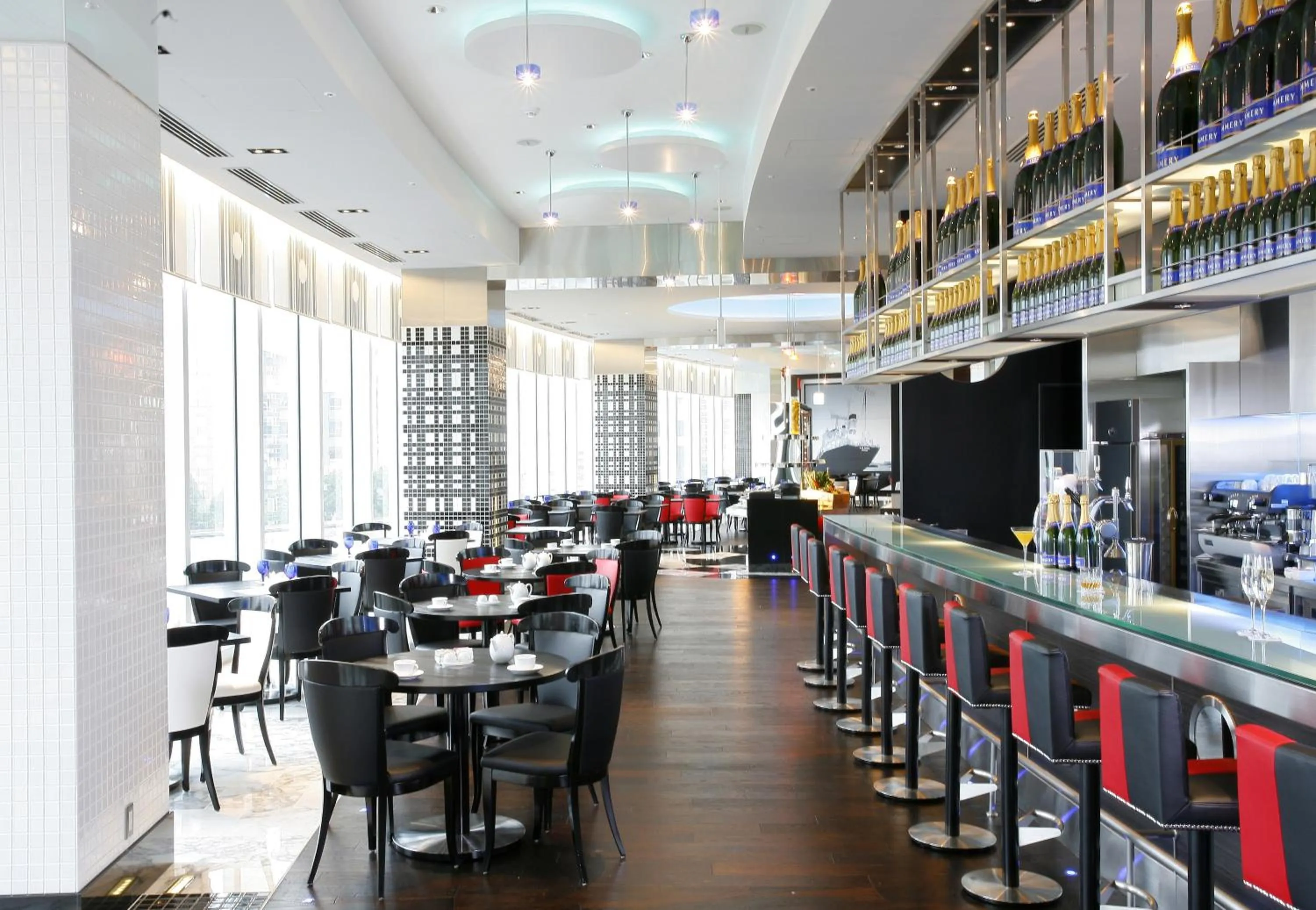 Restaurant/places to eat in New Otani Inn Yokohama Premium