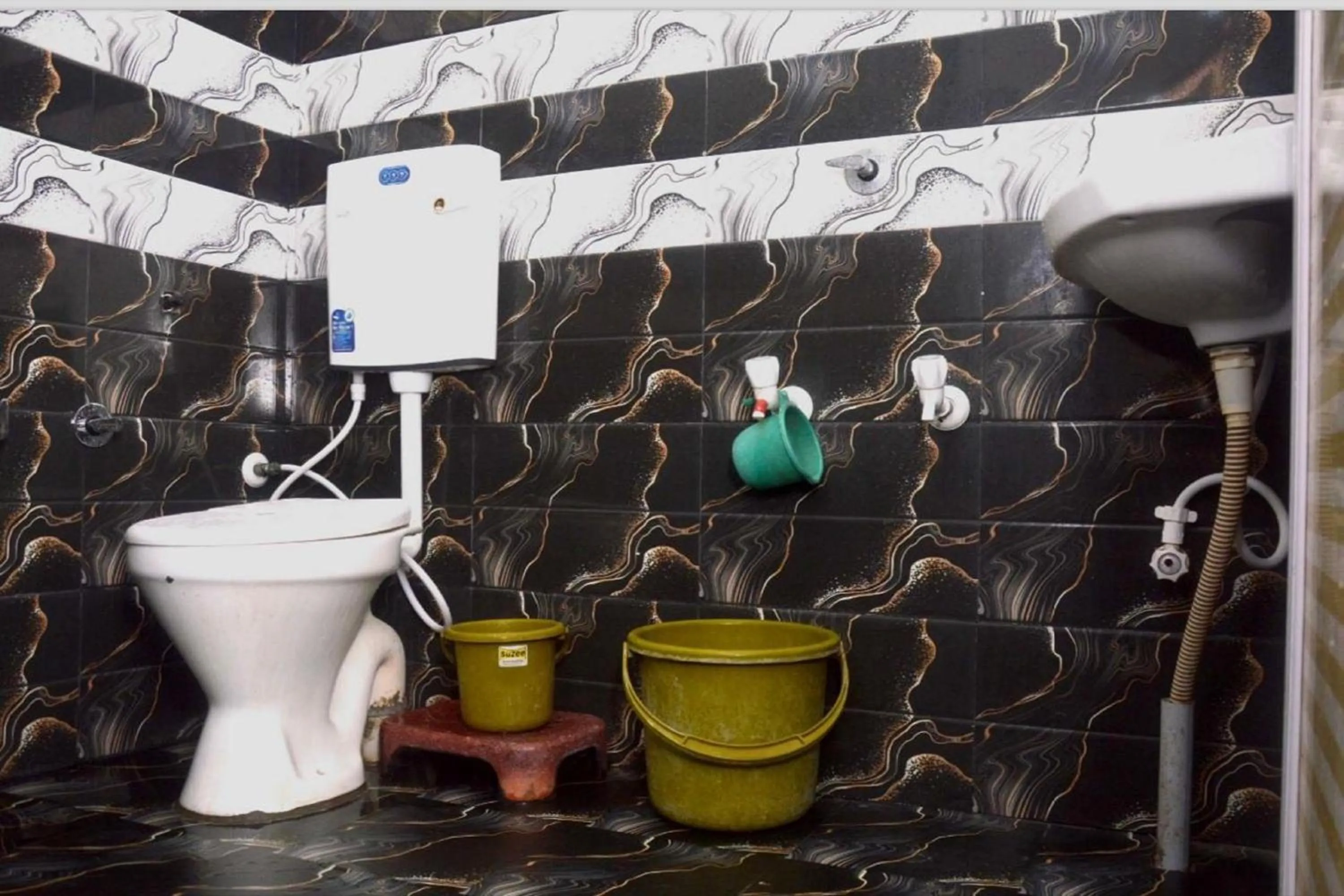 Bathroom in Hotel Kaanha - Dwarka