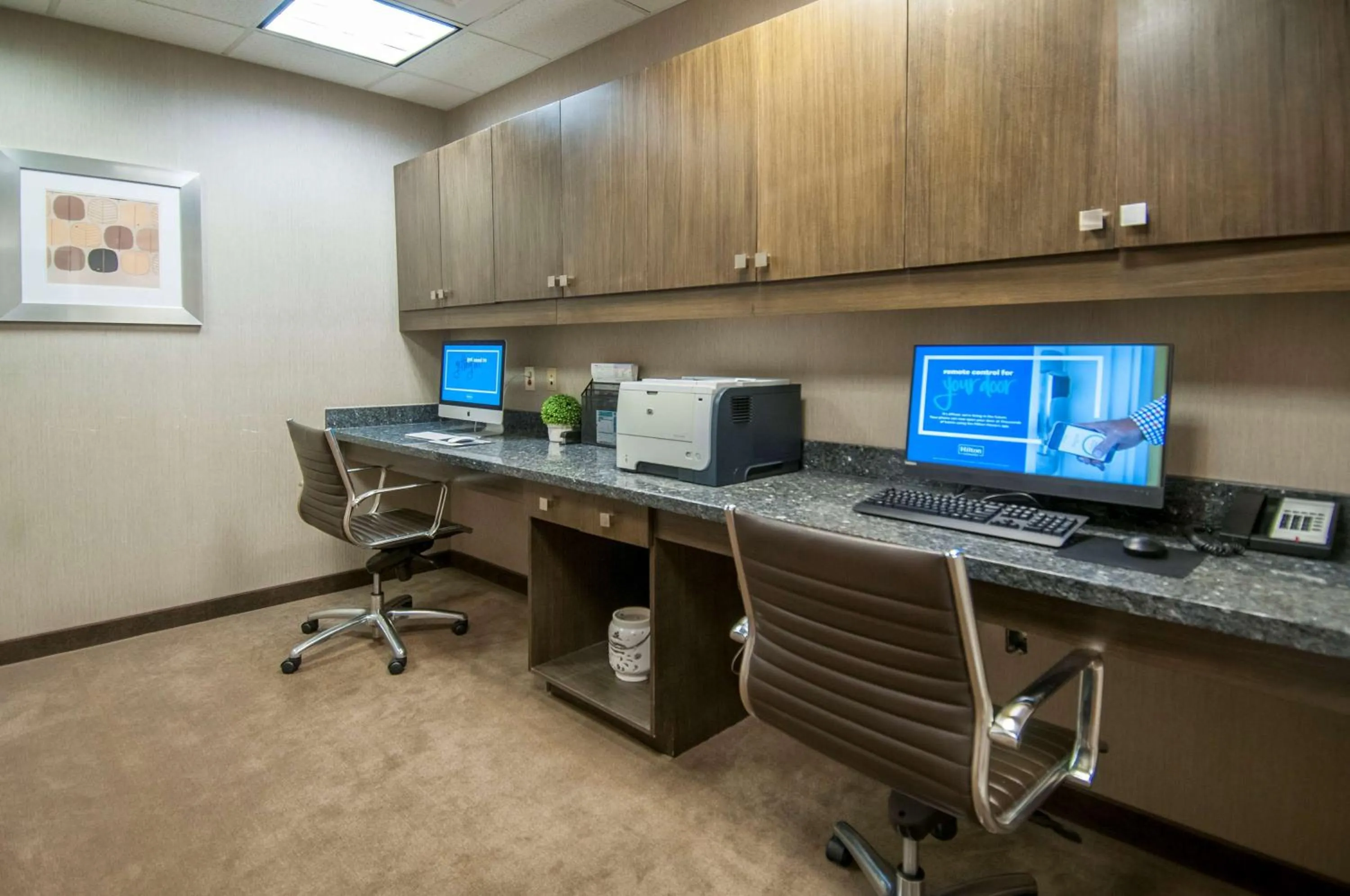 Business facilities in Hampton Inn Hernando, MS