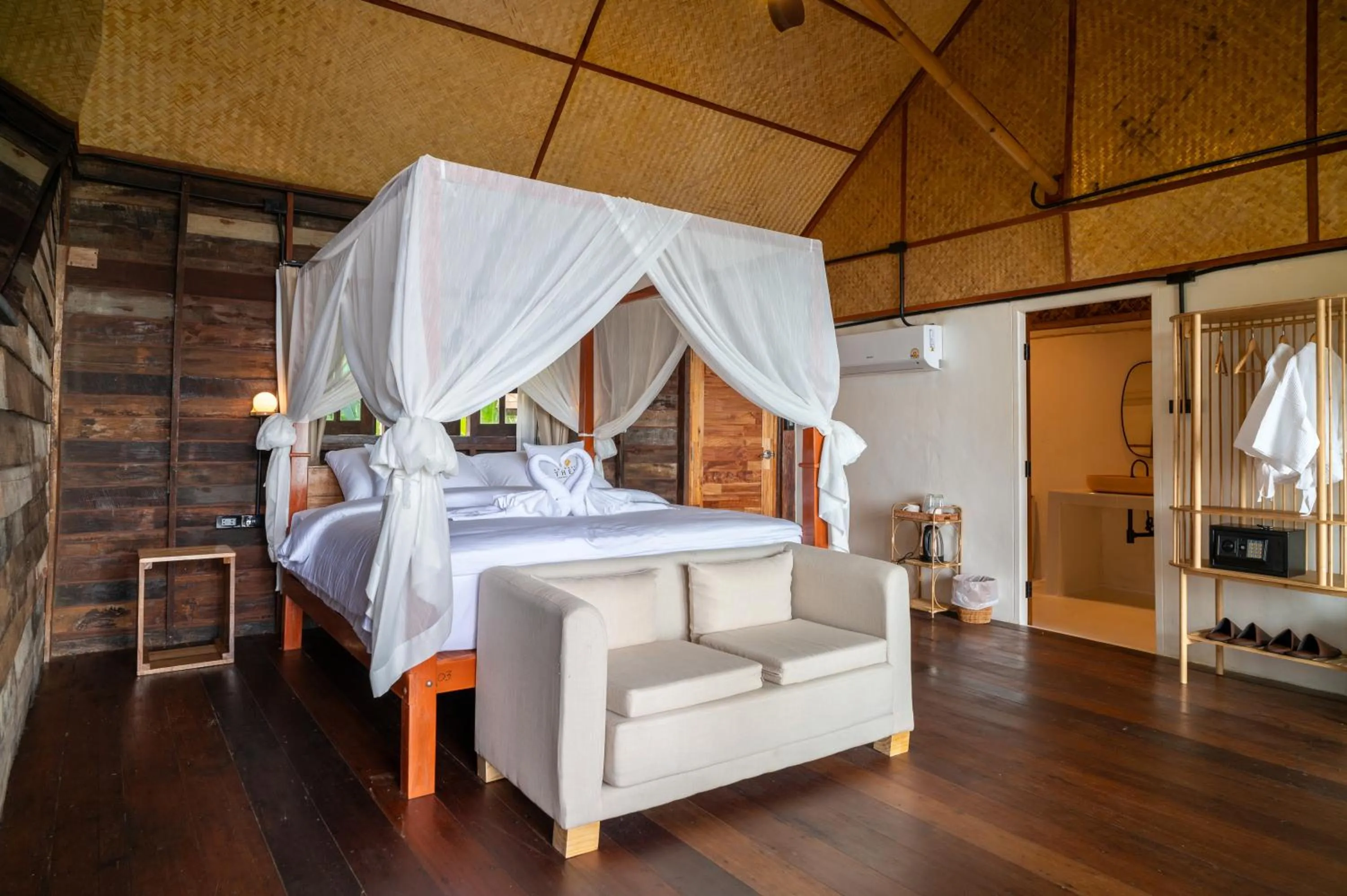 Photo of the whole room, Bed in RoomQuest THEVA Resort Koh Samui