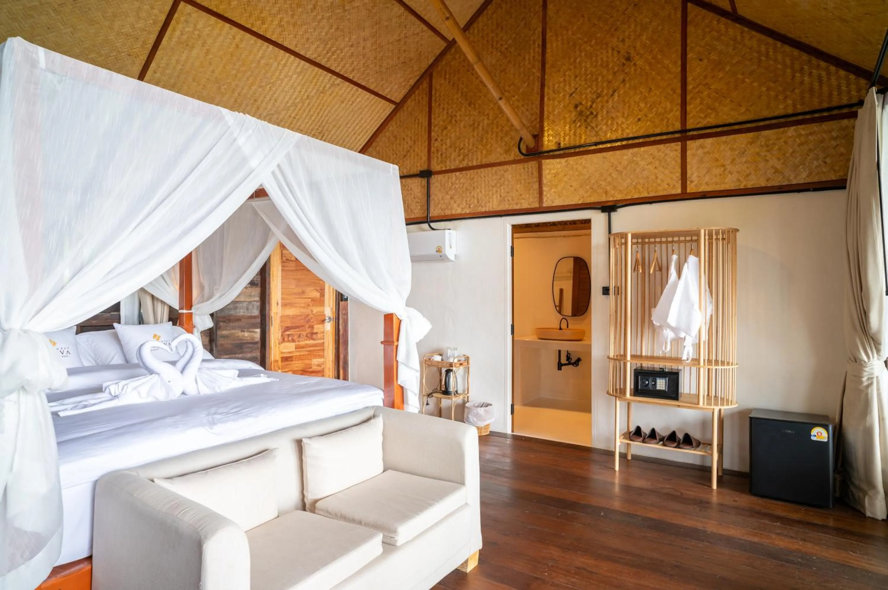 Photo of the whole room, Bed in RoomQuest THEVA Resort Koh Samui