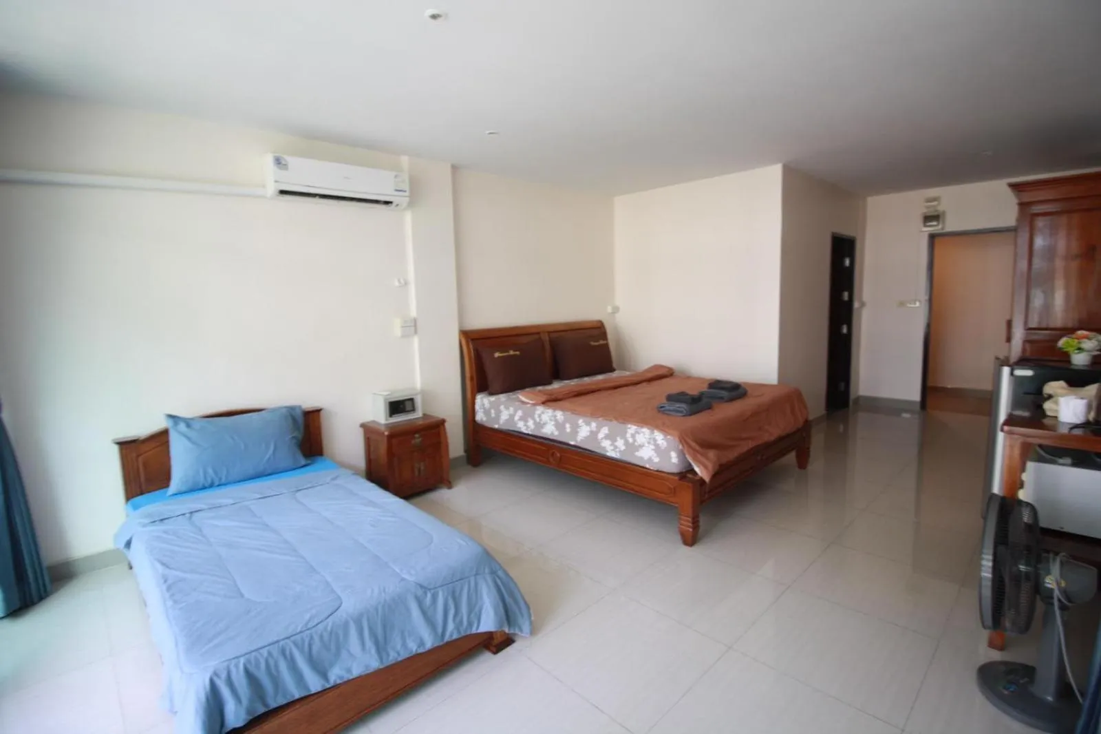 Bedroom, Bed in Sorot Darika Jomtien Beach