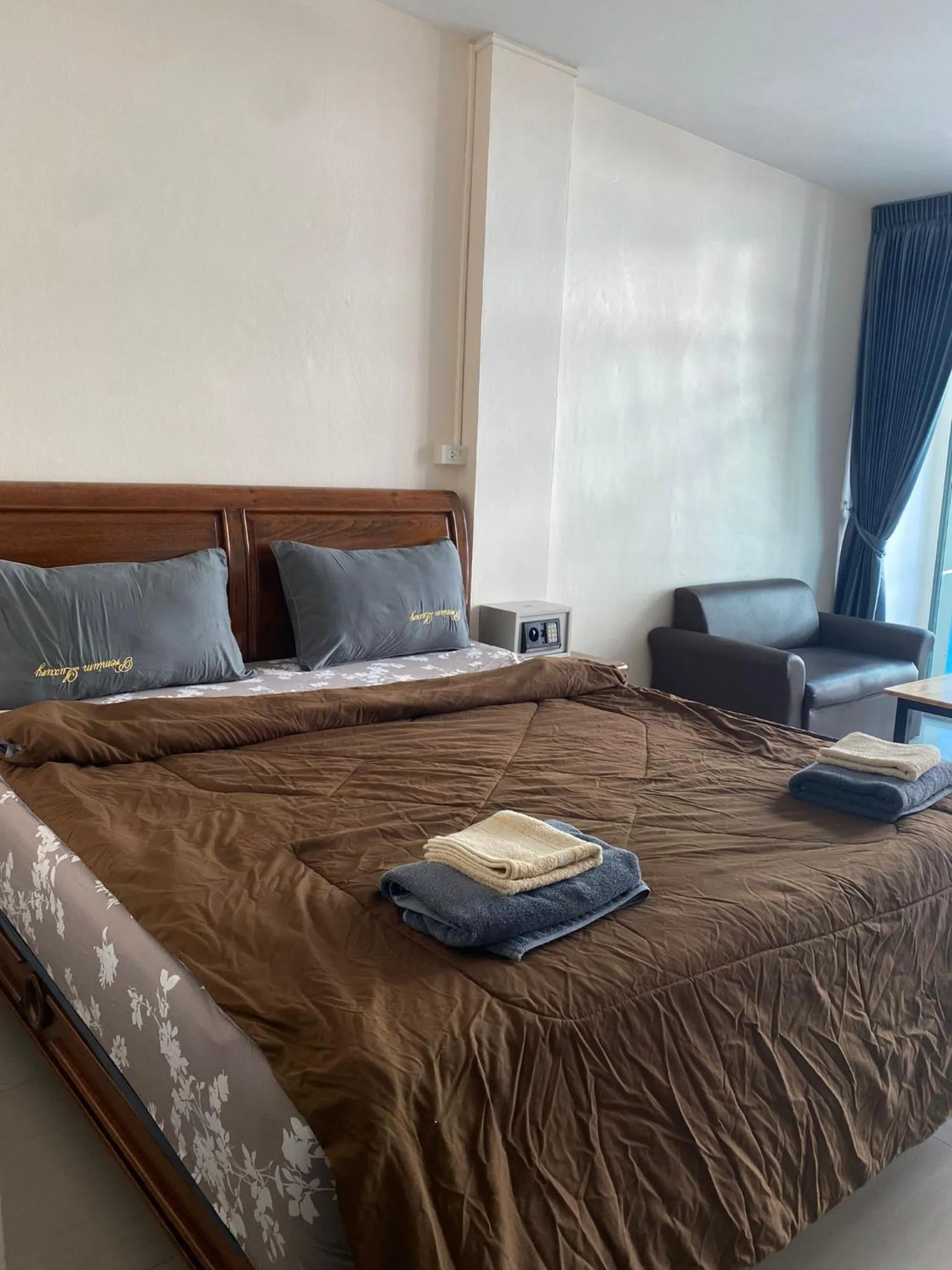 Bed in Sorot Darika Jomtien Beach