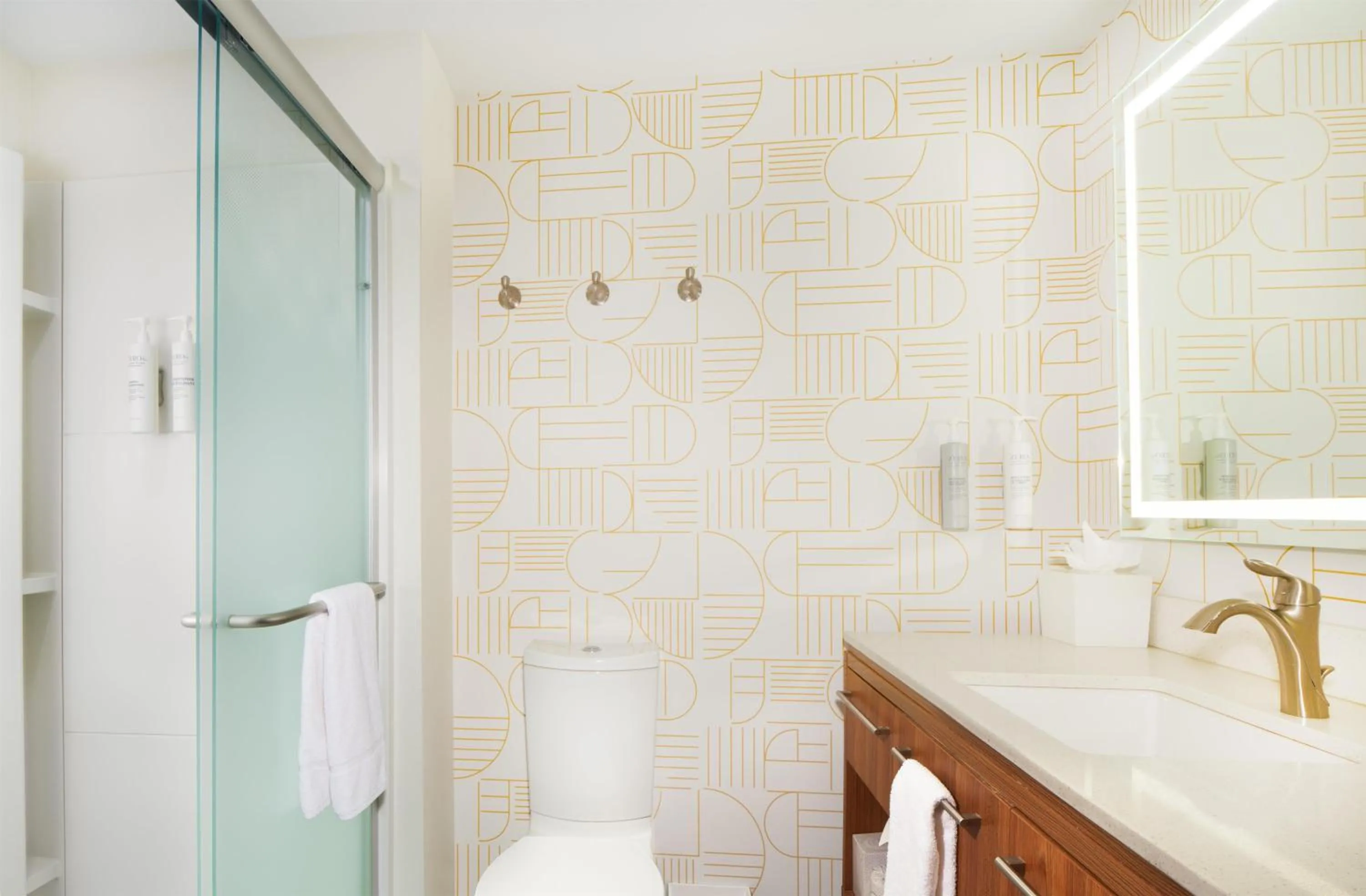 Bathroom in Home2 Suites by Hilton Canton