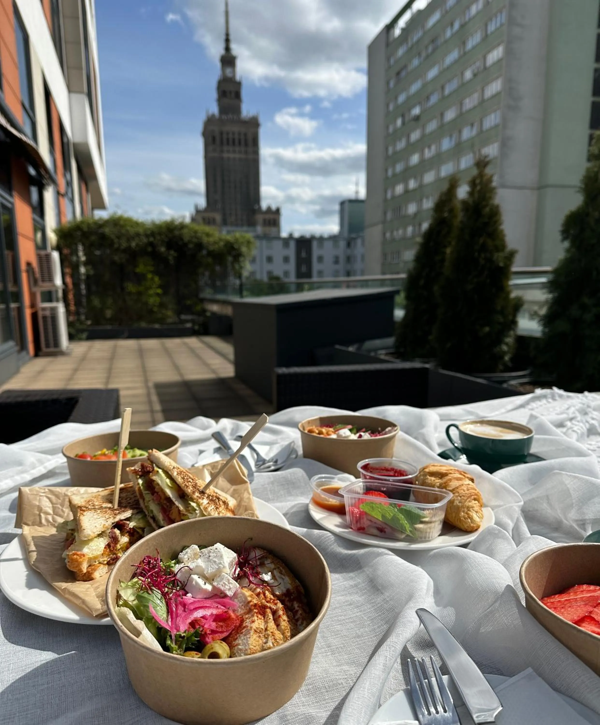 Breakfast in inQse Warsaw Centre