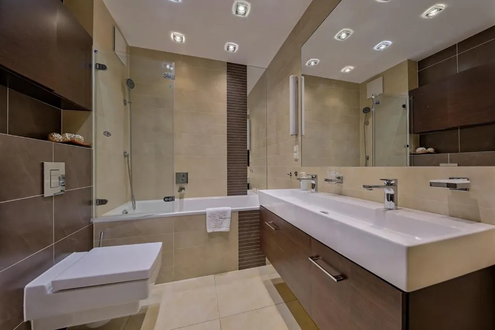 Shower in inQse Warsaw Centre