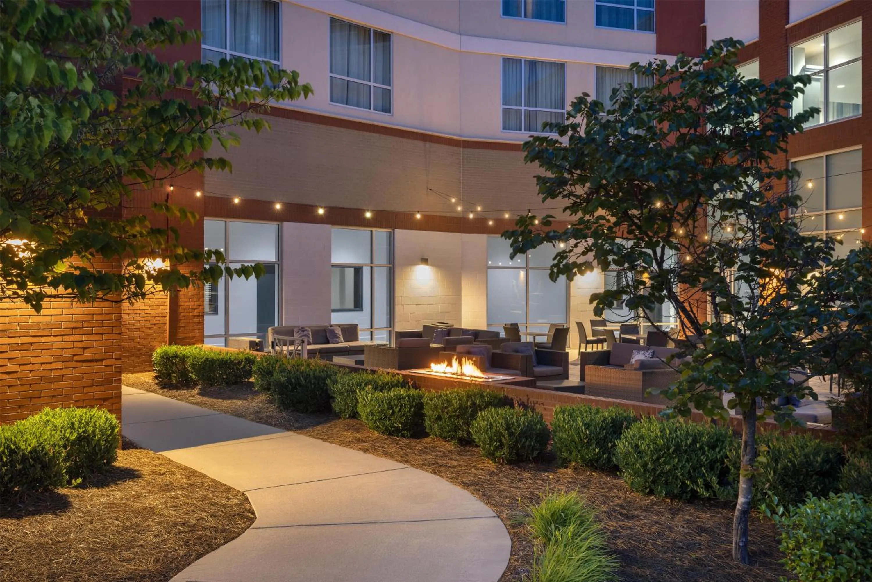 Patio in Embassy Suites Charlotte/Ayrsley