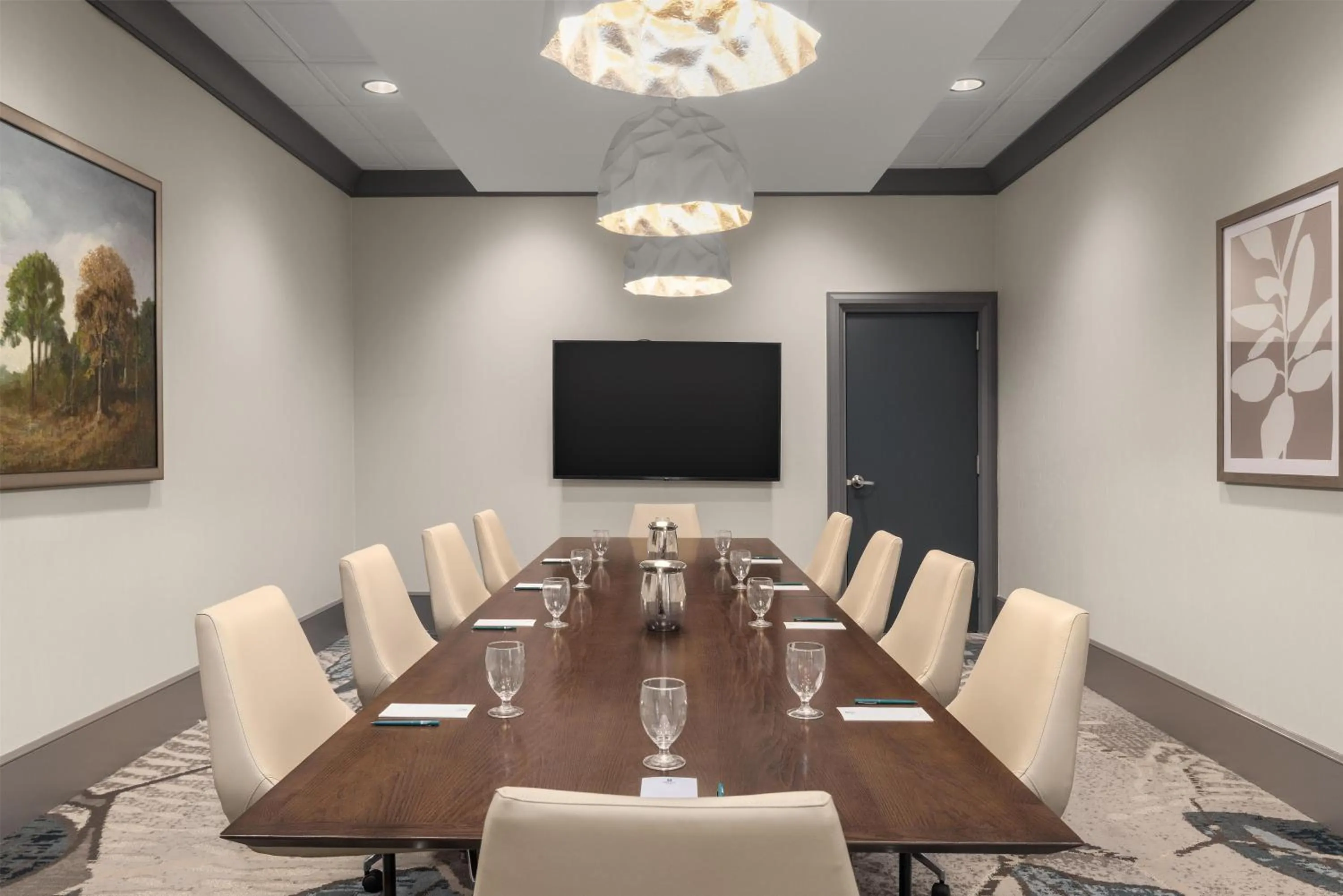 Meeting/conference room in Embassy Suites Charlotte/Ayrsley