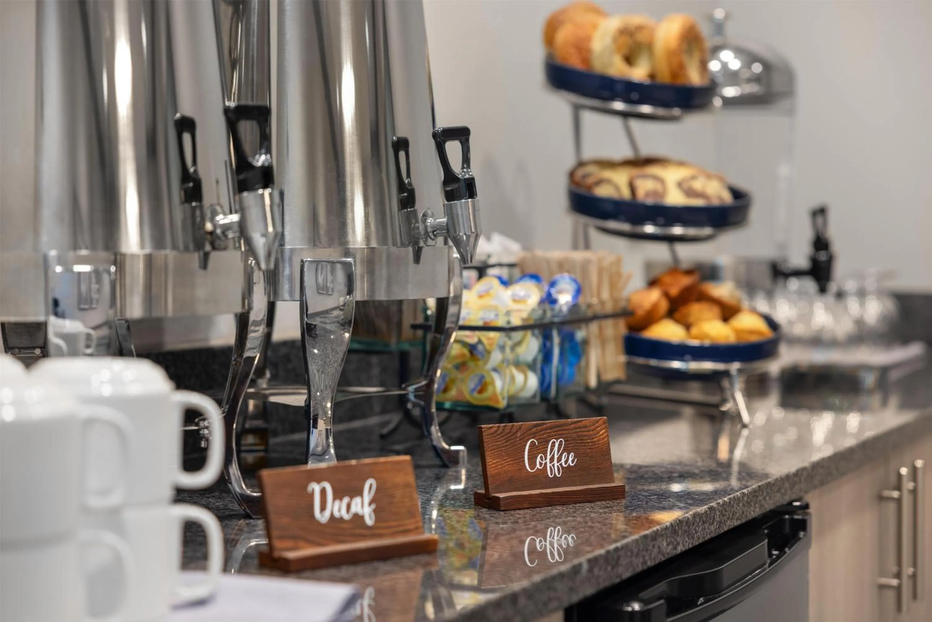 Breakfast in Embassy Suites Charlotte/Ayrsley