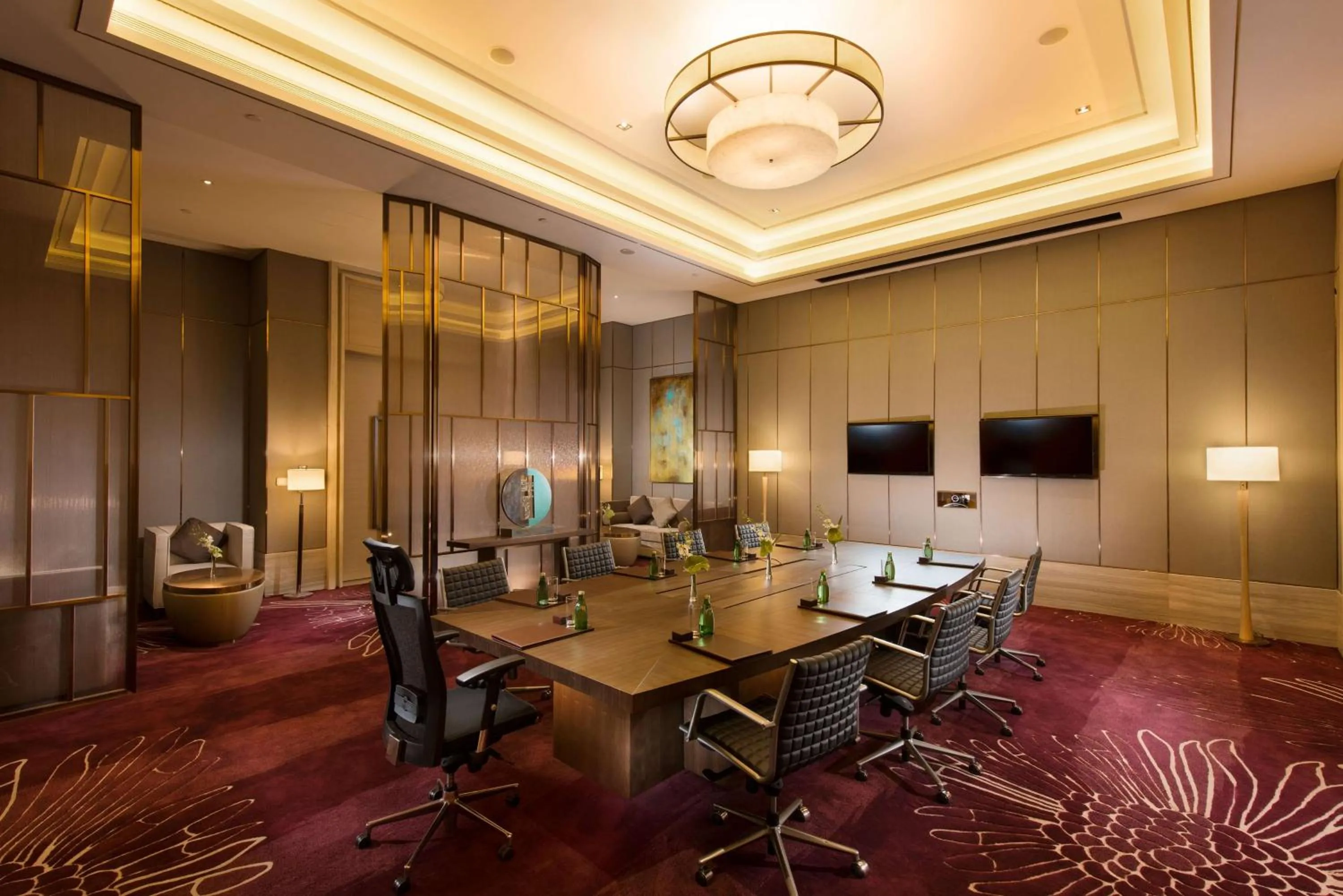 Meeting/conference room in Hilton Yuxi Fuxian Lake