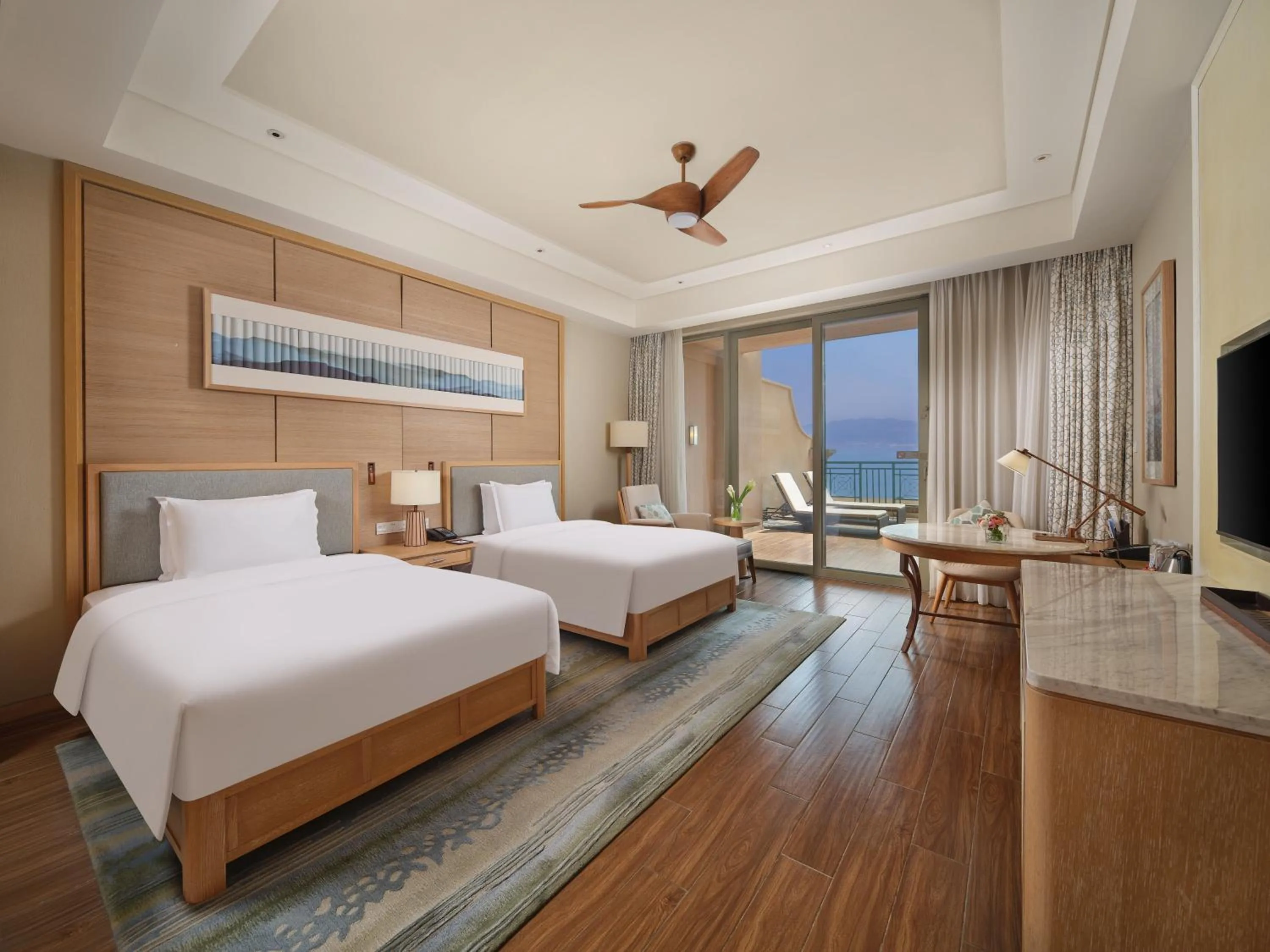 Bed in Hilton Yuxi Fuxian Lake