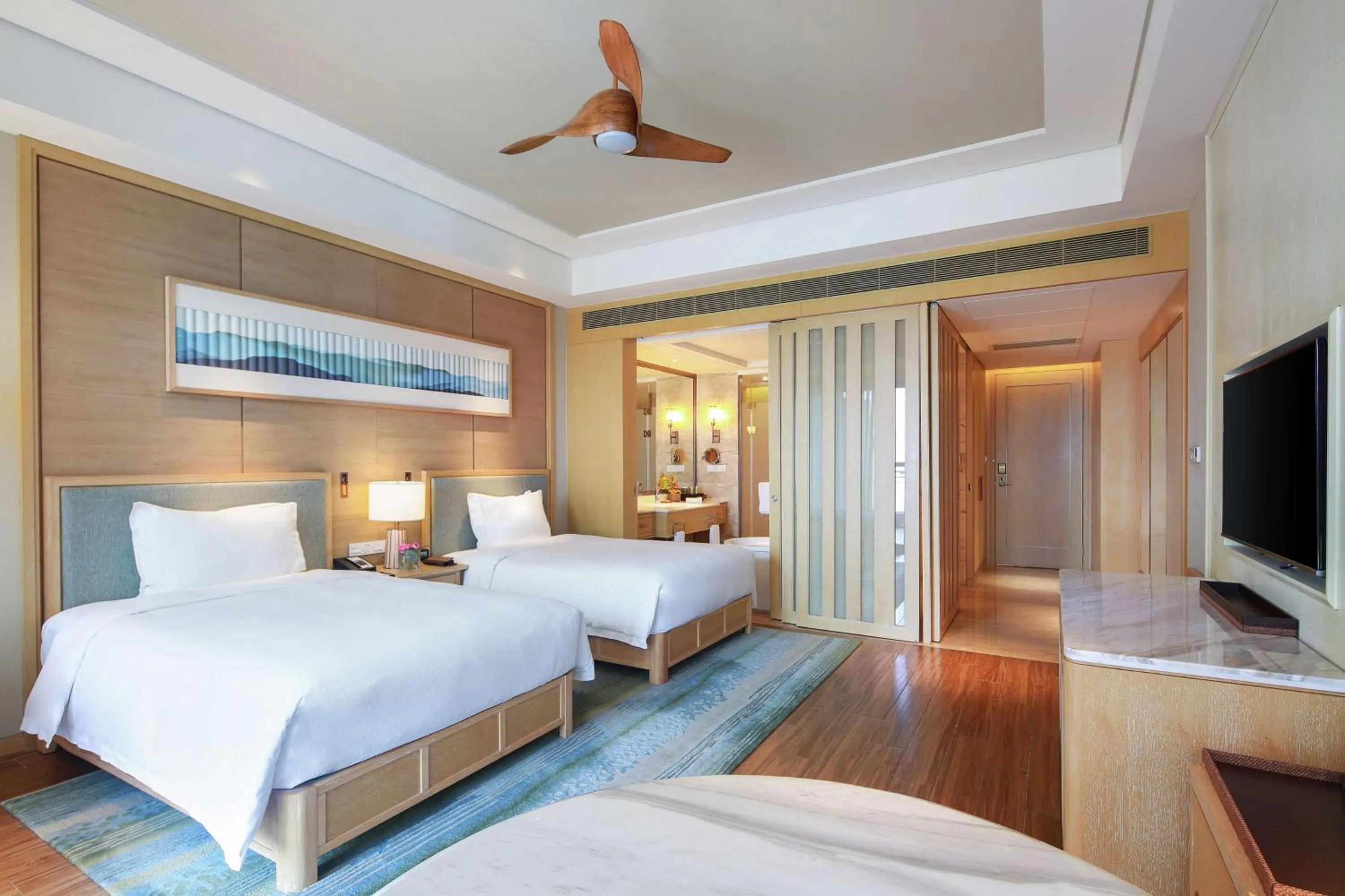 Bedroom, Bed in Hilton Yuxi Fuxian Lake