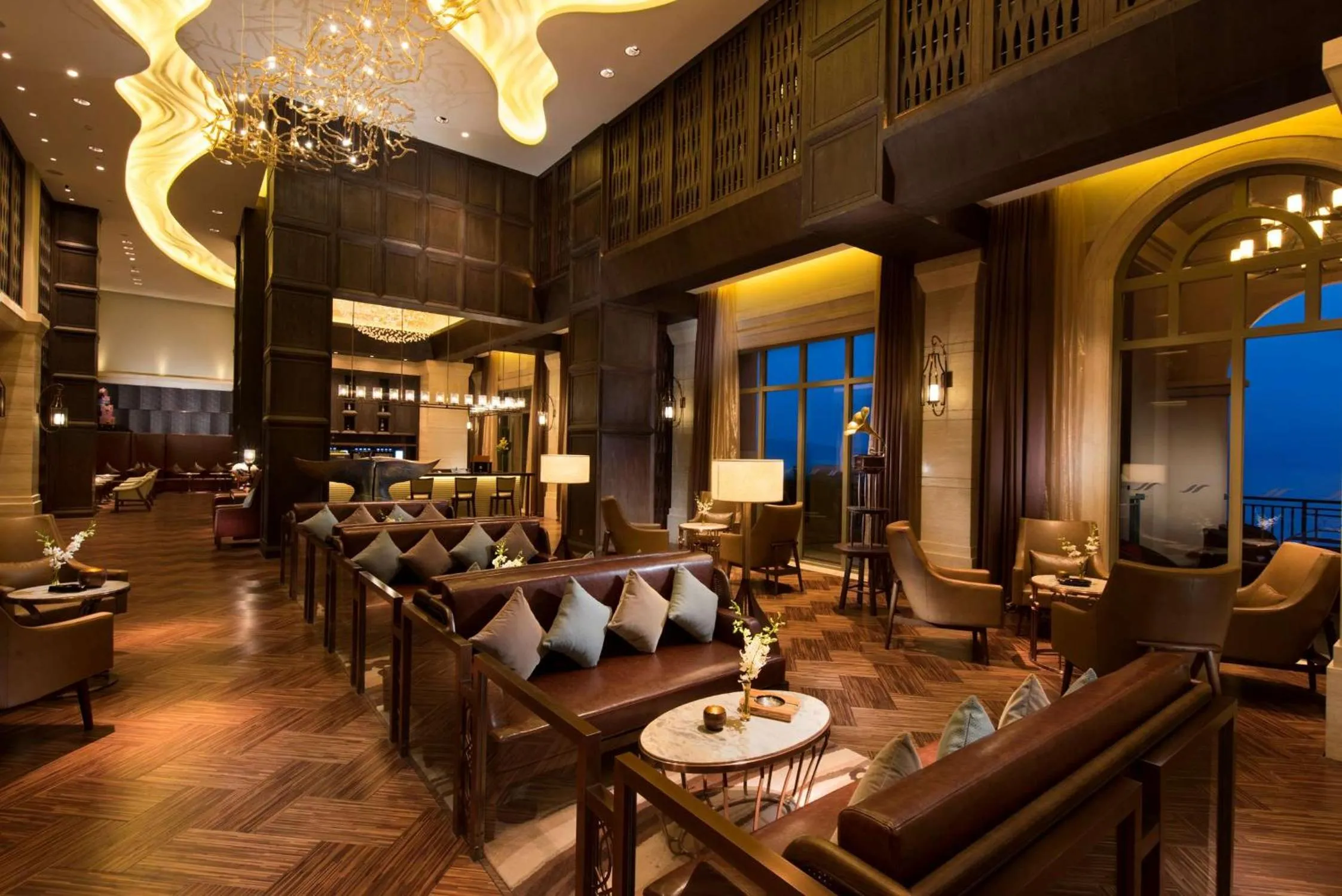 Lounge or bar in Hilton Yuxi Fuxian Lake