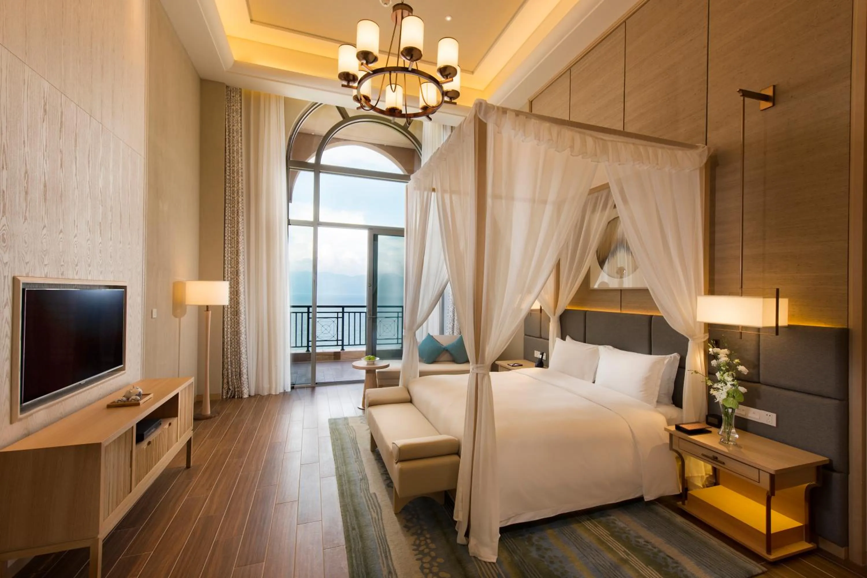 Bed in Hilton Yuxi Fuxian Lake