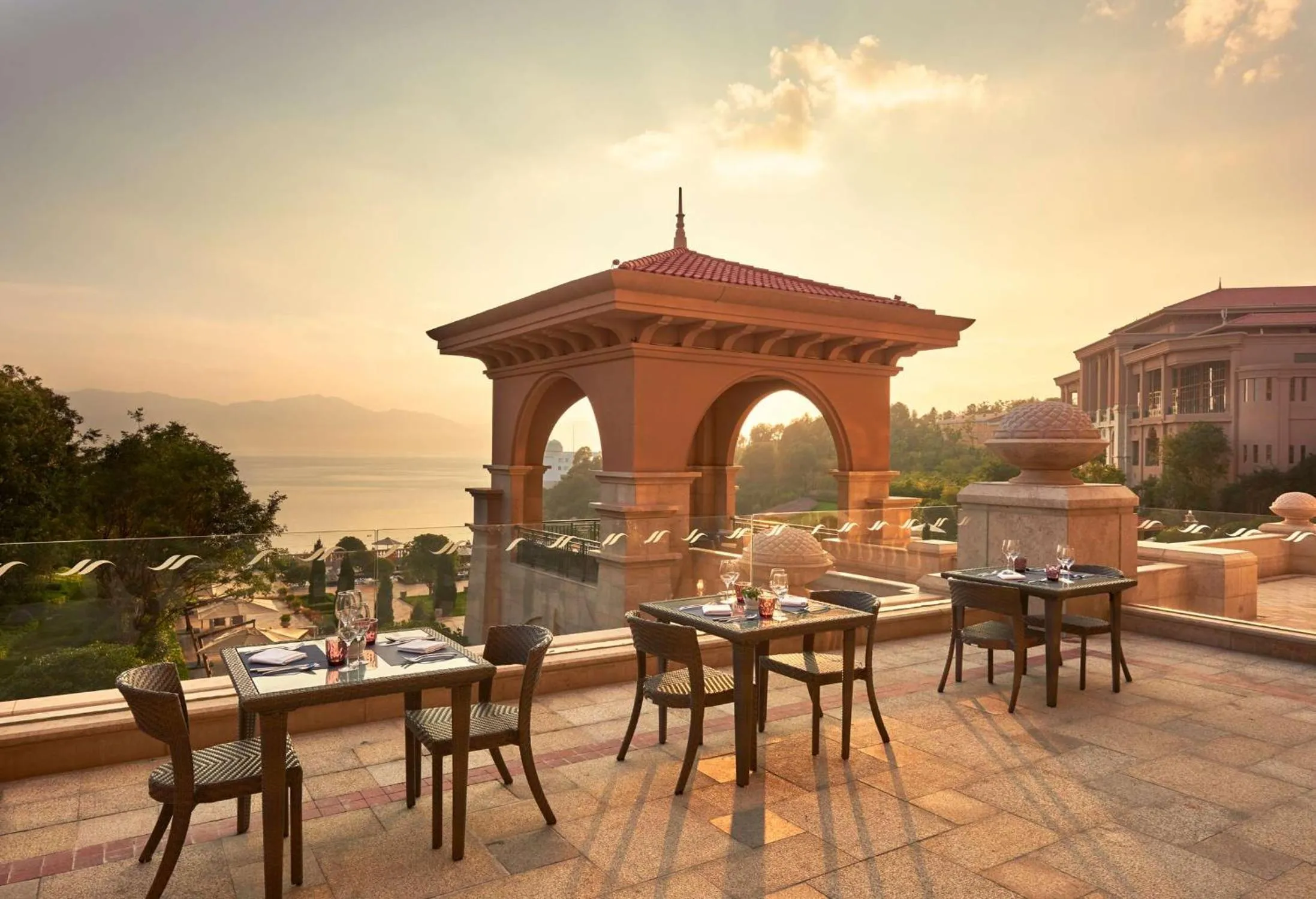 Restaurant/places to eat in Hilton Yuxi Fuxian Lake