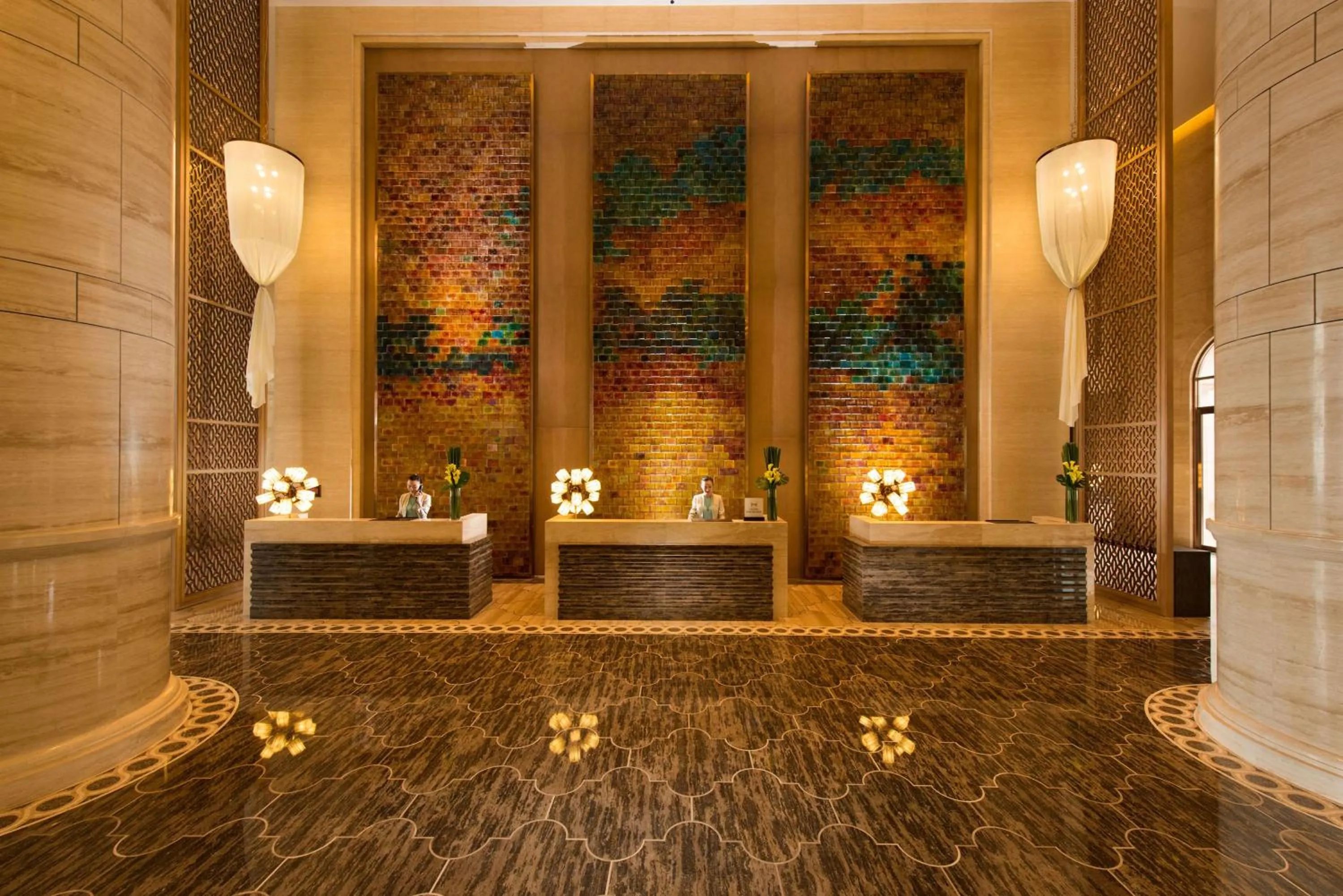 Lobby or reception in Hilton Yuxi Fuxian Lake