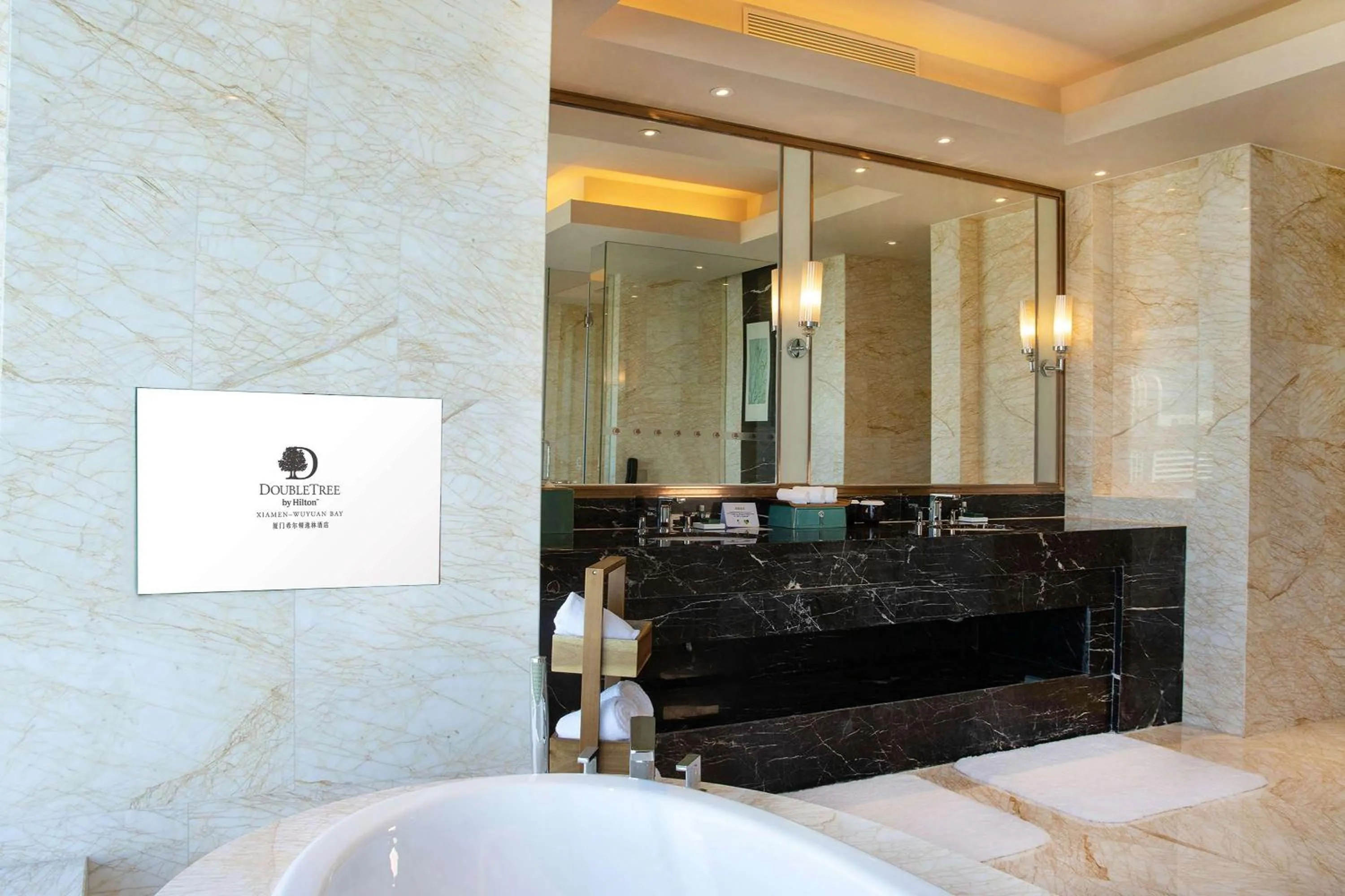 Bathroom in DoubleTree by Hilton Hotel Xiamen - Wuyuan Bay
