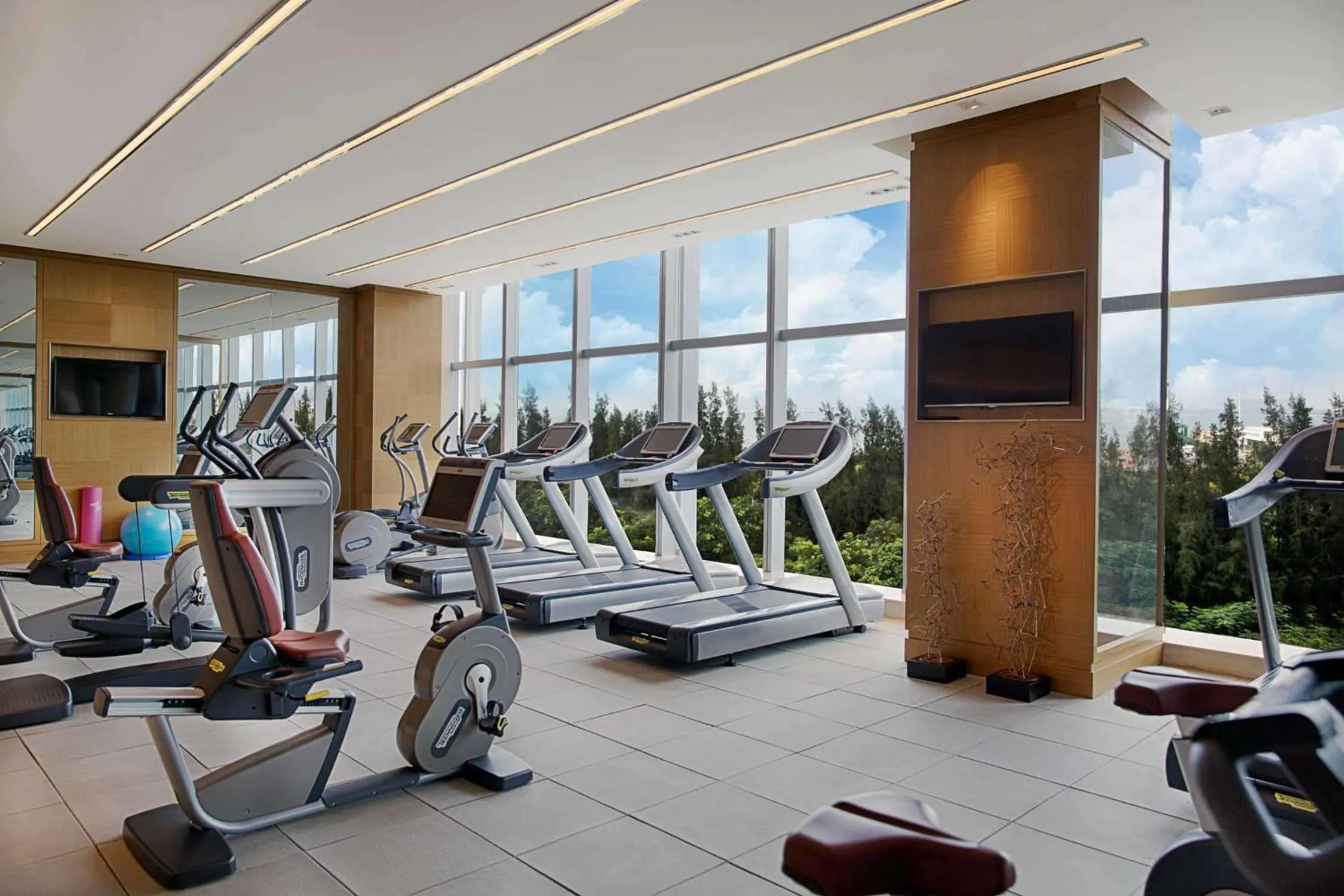 Fitness centre/facilities in DoubleTree by Hilton Hotel Xiamen - Wuyuan Bay