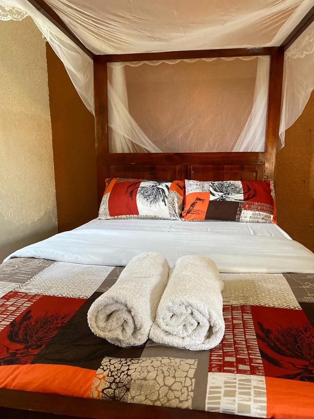 Bedroom, Bed in Gorilla African Guest House