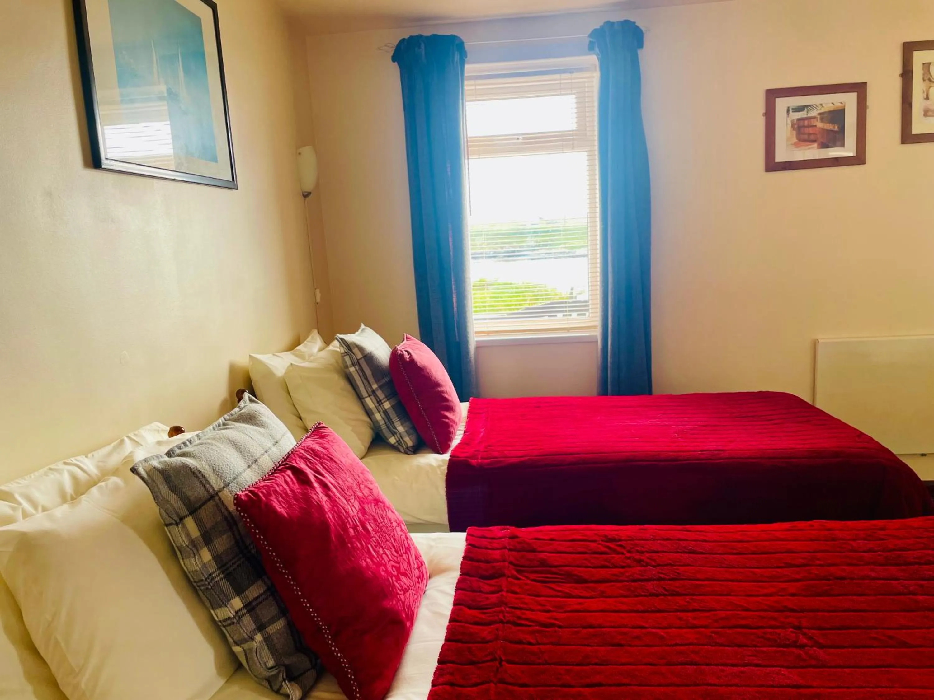 Bed in Burnside Lodge