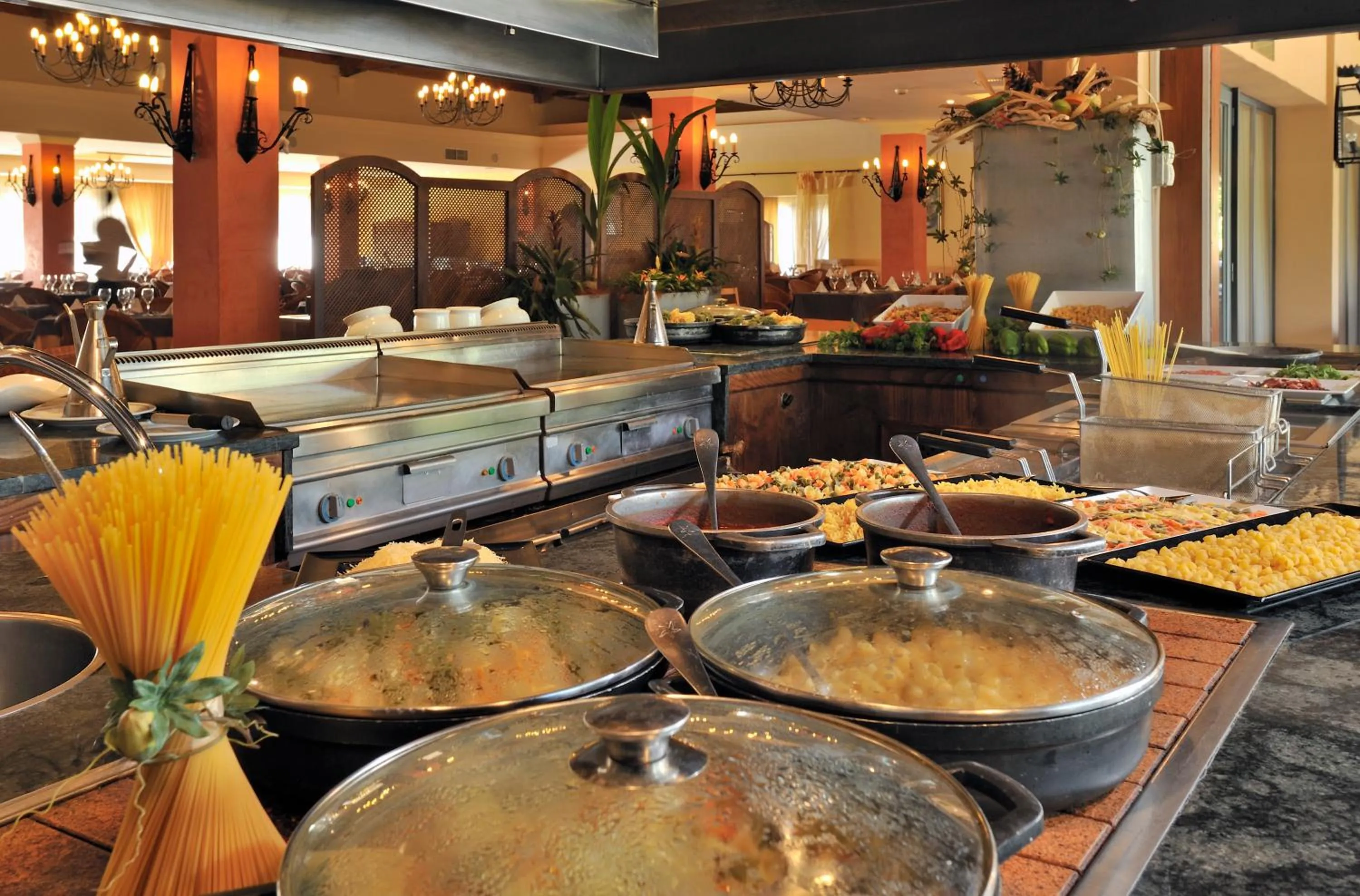 Food and drinks in Vell Mari Hotel & Resort