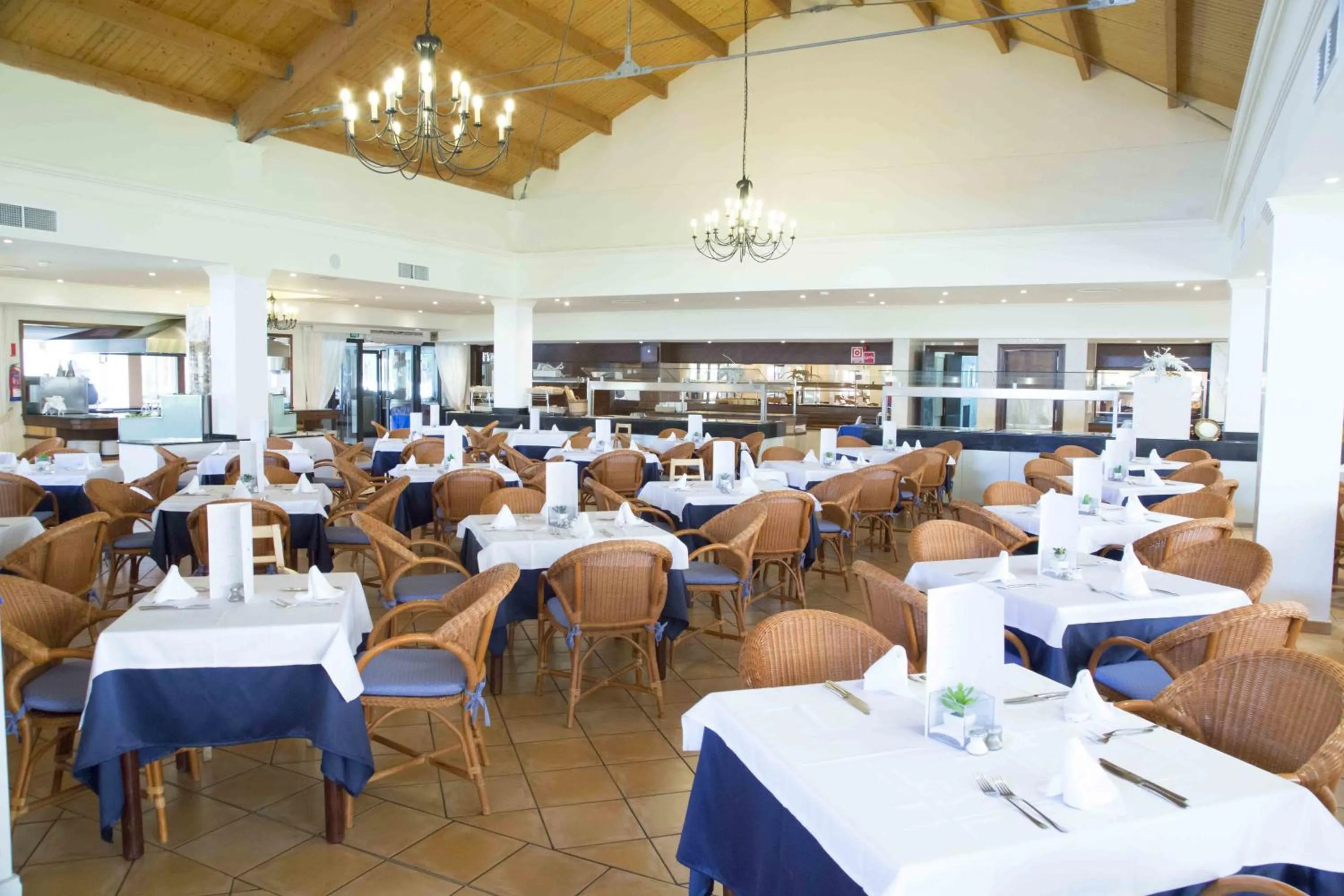 Restaurant/places to eat in Vell Mari Hotel & Resort