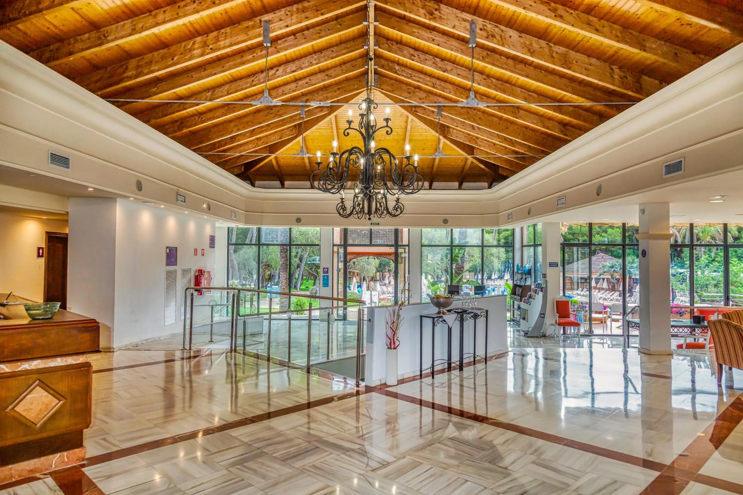 Lobby or reception in Vell Mari Hotel & Resort