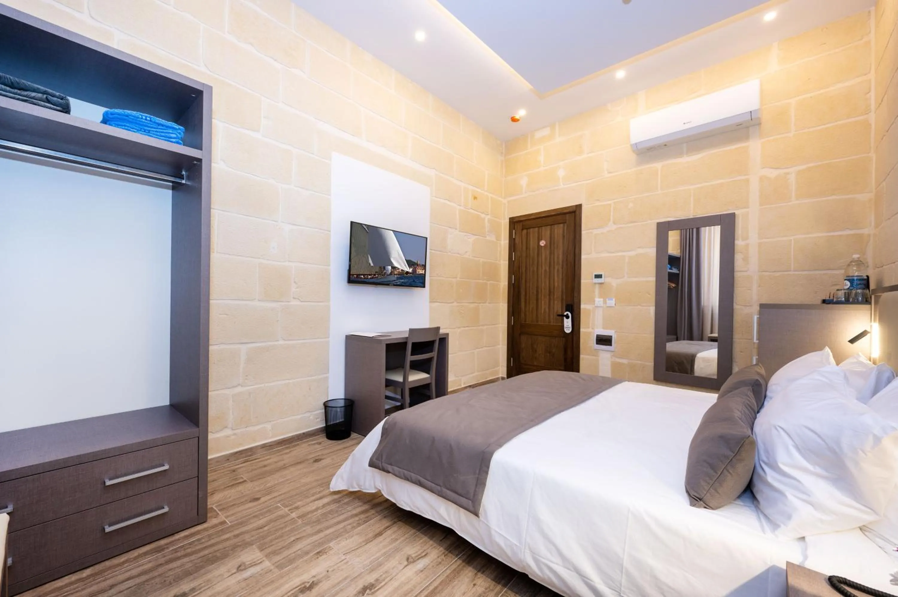 Bedroom, Bed in C4 Retreats Gozo