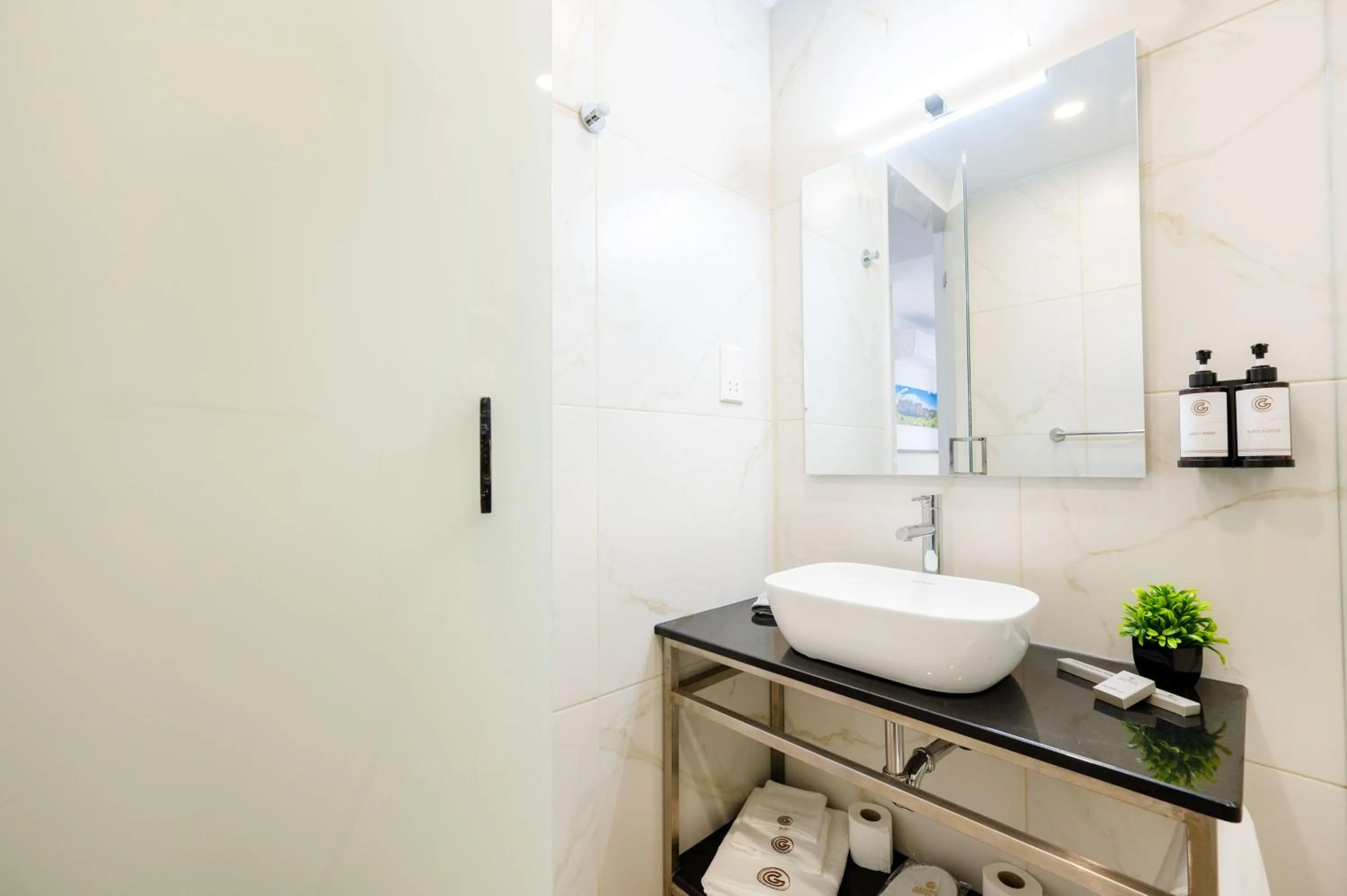 Bathroom in C4 Retreats Gozo