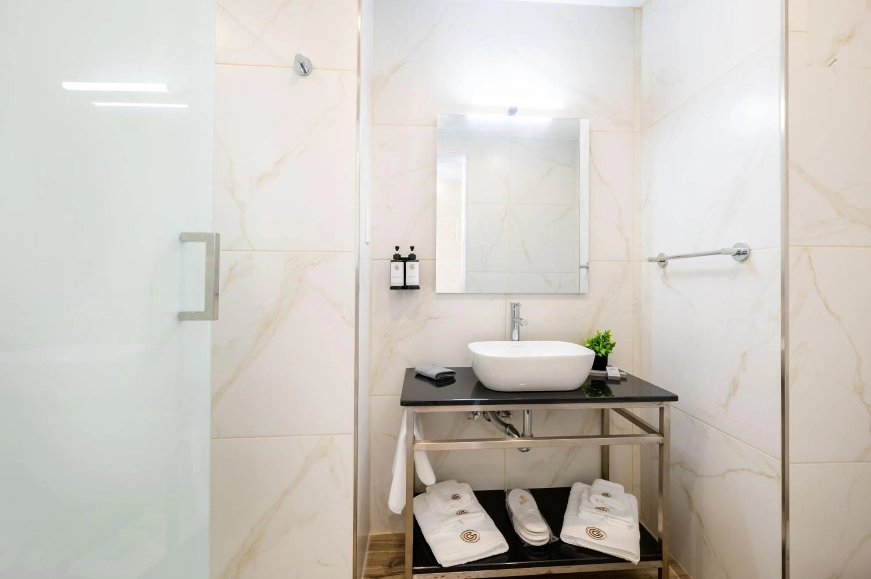 Bathroom in C4 Retreats Gozo