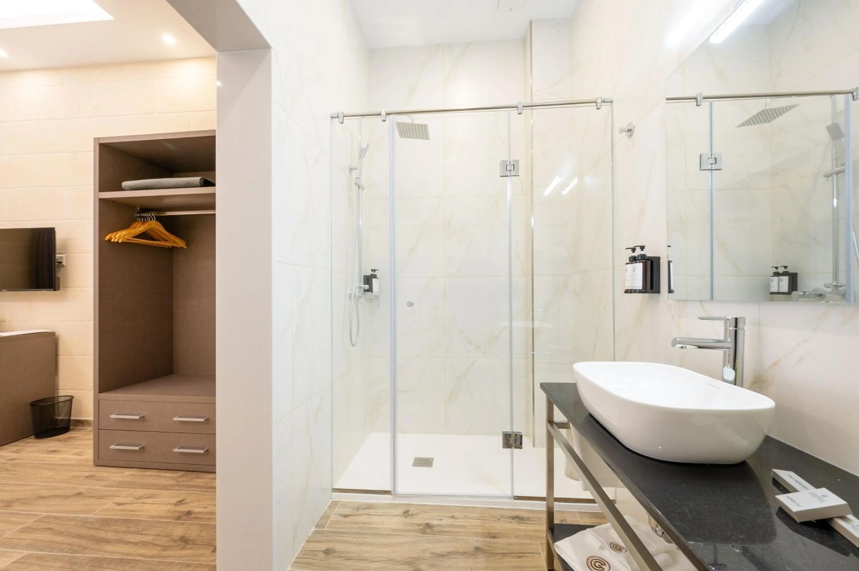 Bathroom in C4 Retreats Gozo