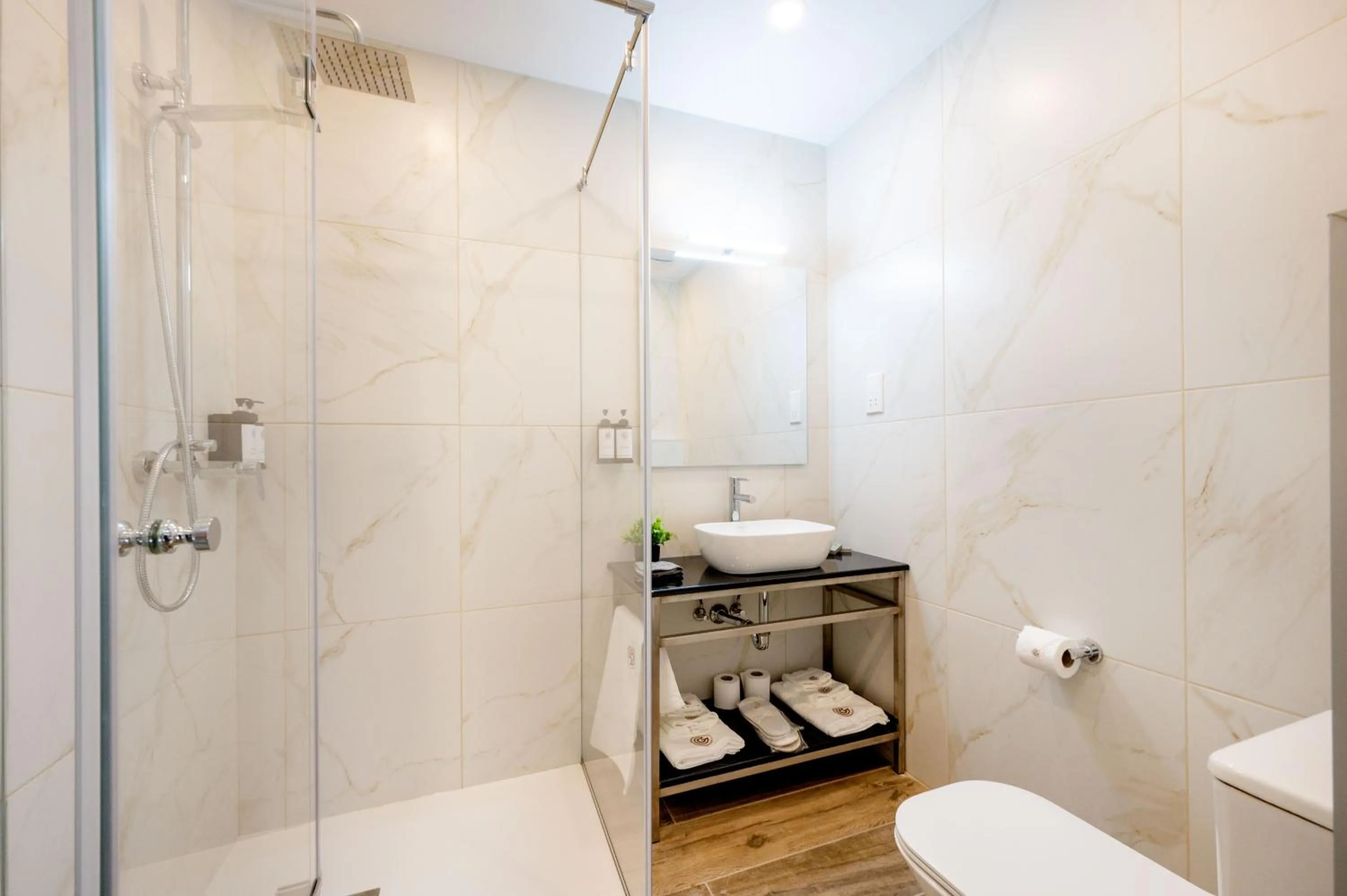 Bathroom in C4 Retreats Gozo