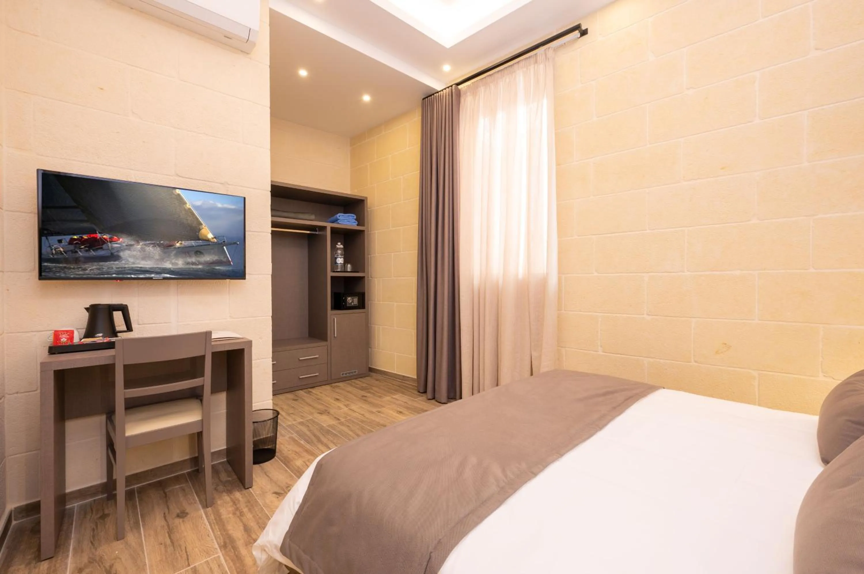 Bedroom, Bed in C4 Retreats Gozo