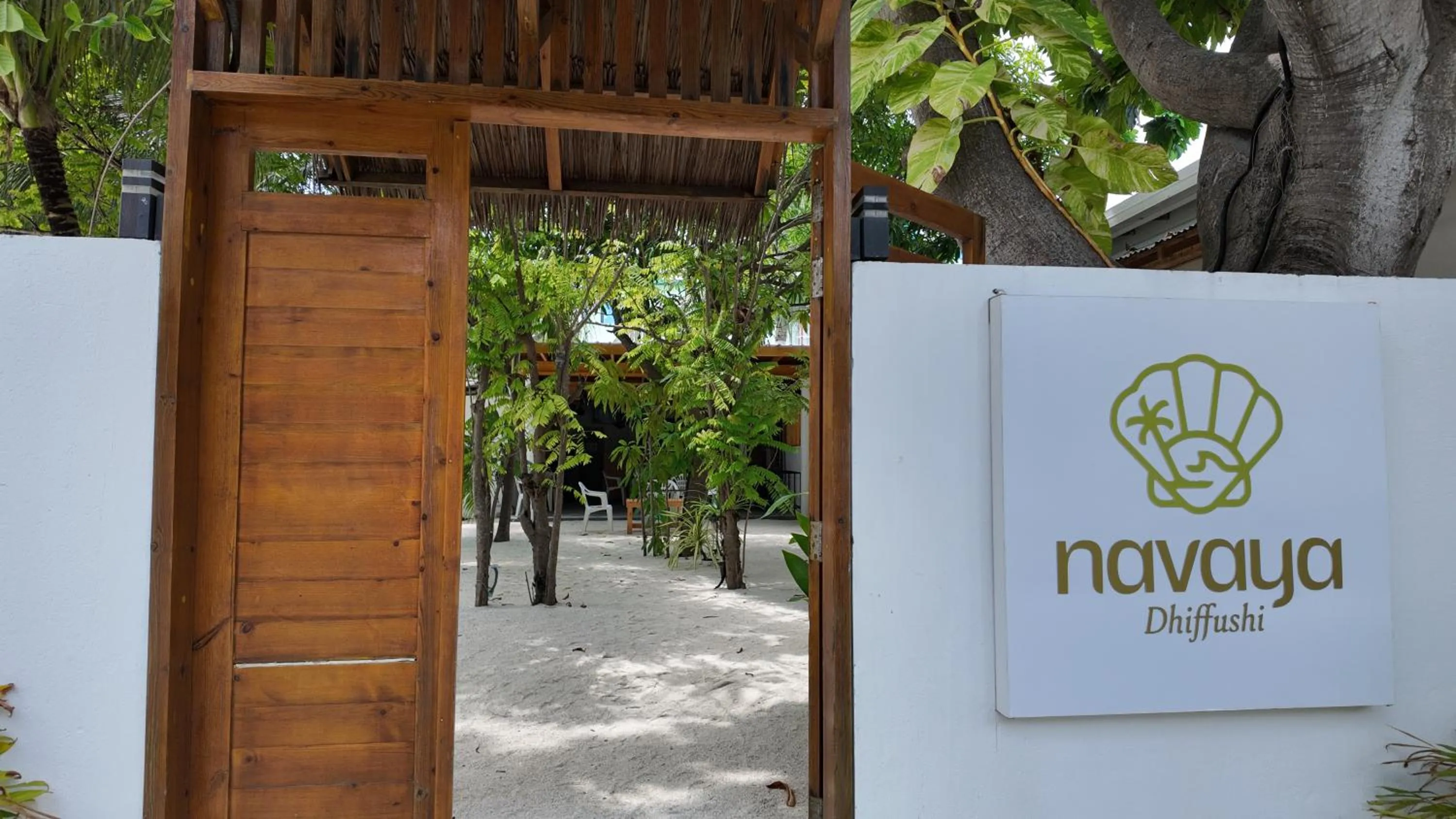 Property building in Navaya Dhiffushi