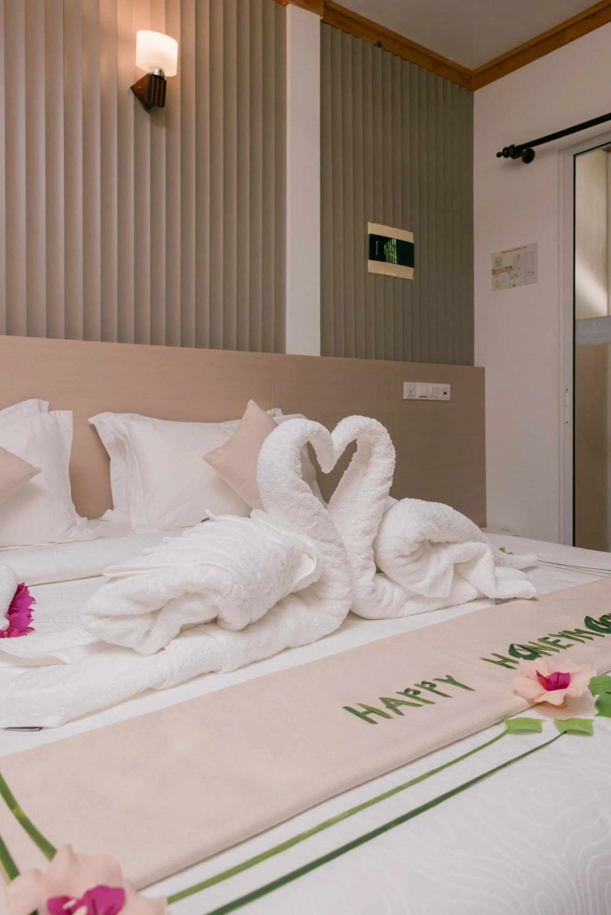 Bed in Navaya Dhiffushi