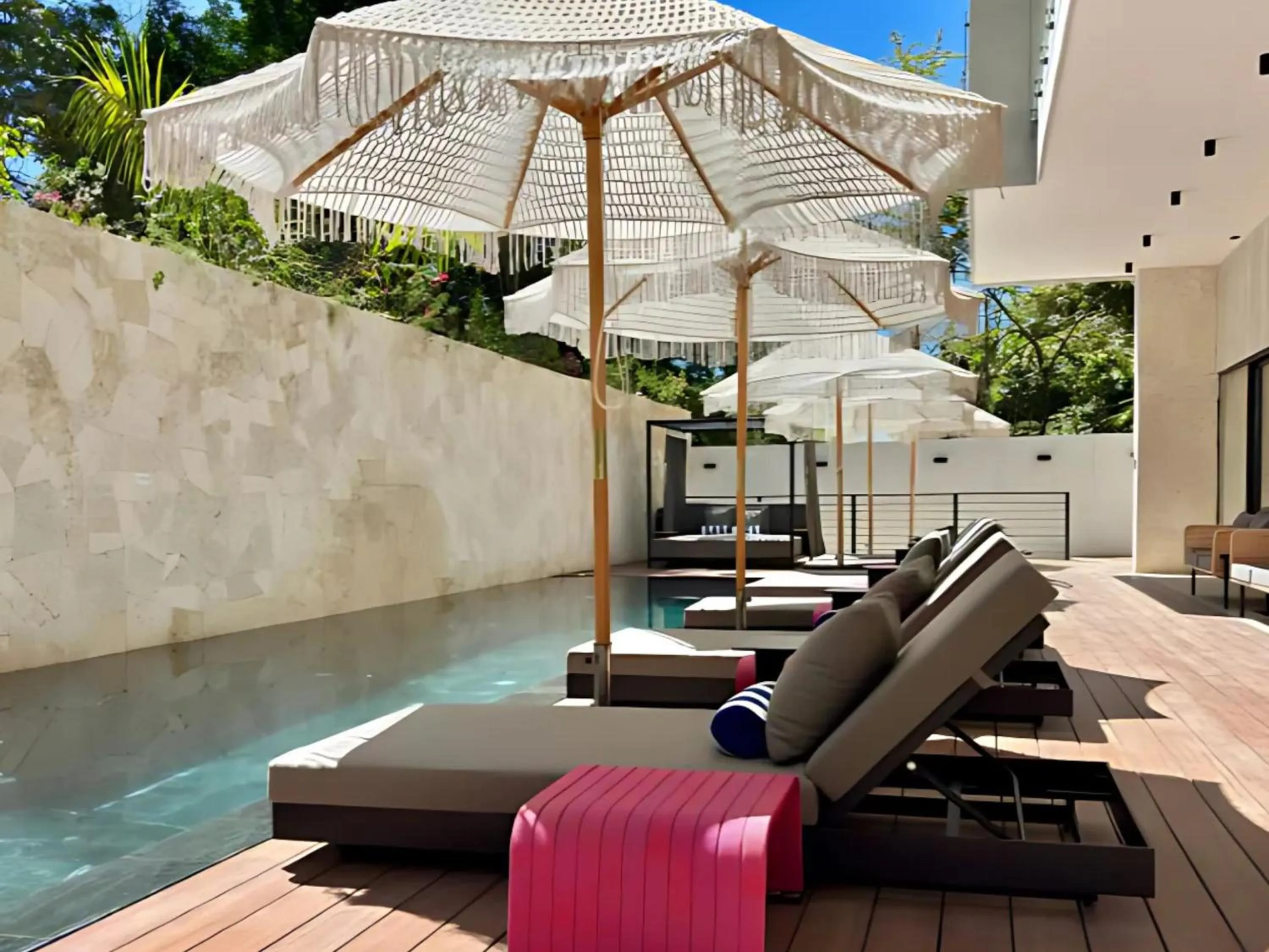 Swimming pool in Blooma Boutique Hotel